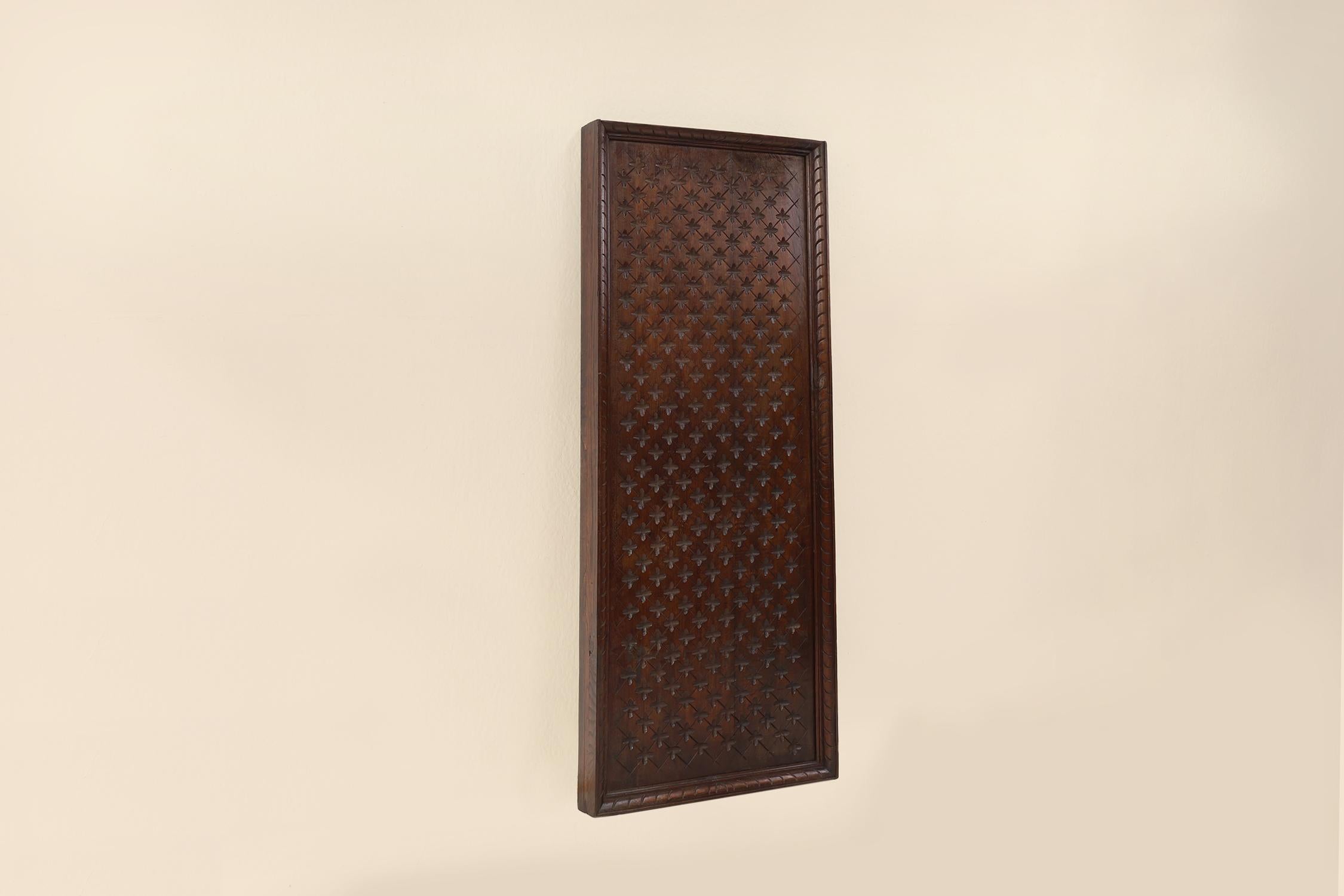 Large carved Portugees Neo-Gothic oak wall panel, 1850s In Good Condition For Sale In Meulebeke, BE