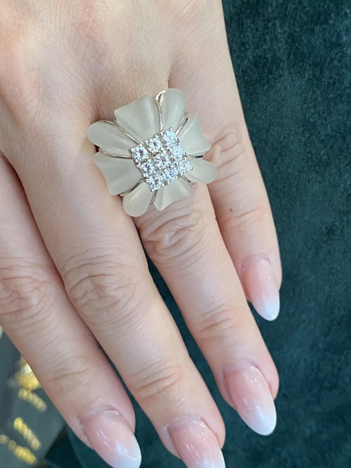 Large Carved Rock Crystal and Diamond Cocktail Ring in 18k White Gold For Sale 2