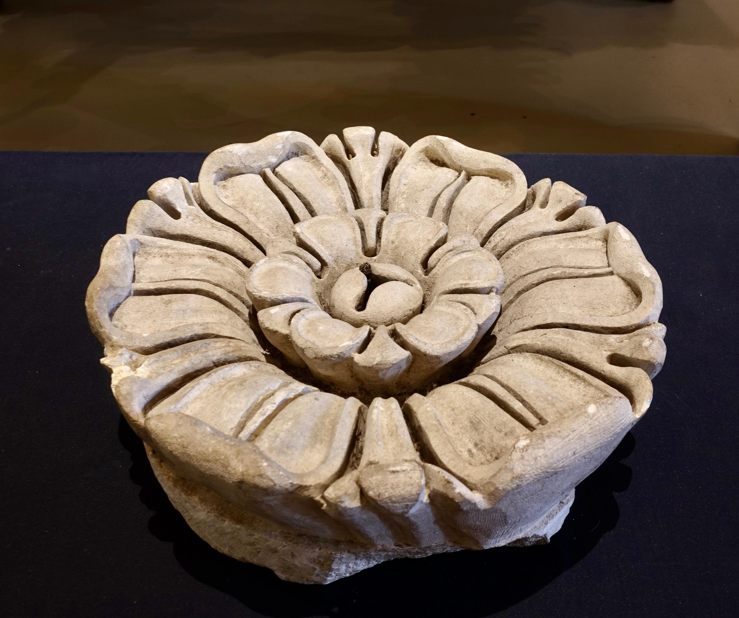 French Large carved stone rosette - France, 18th century For Sale