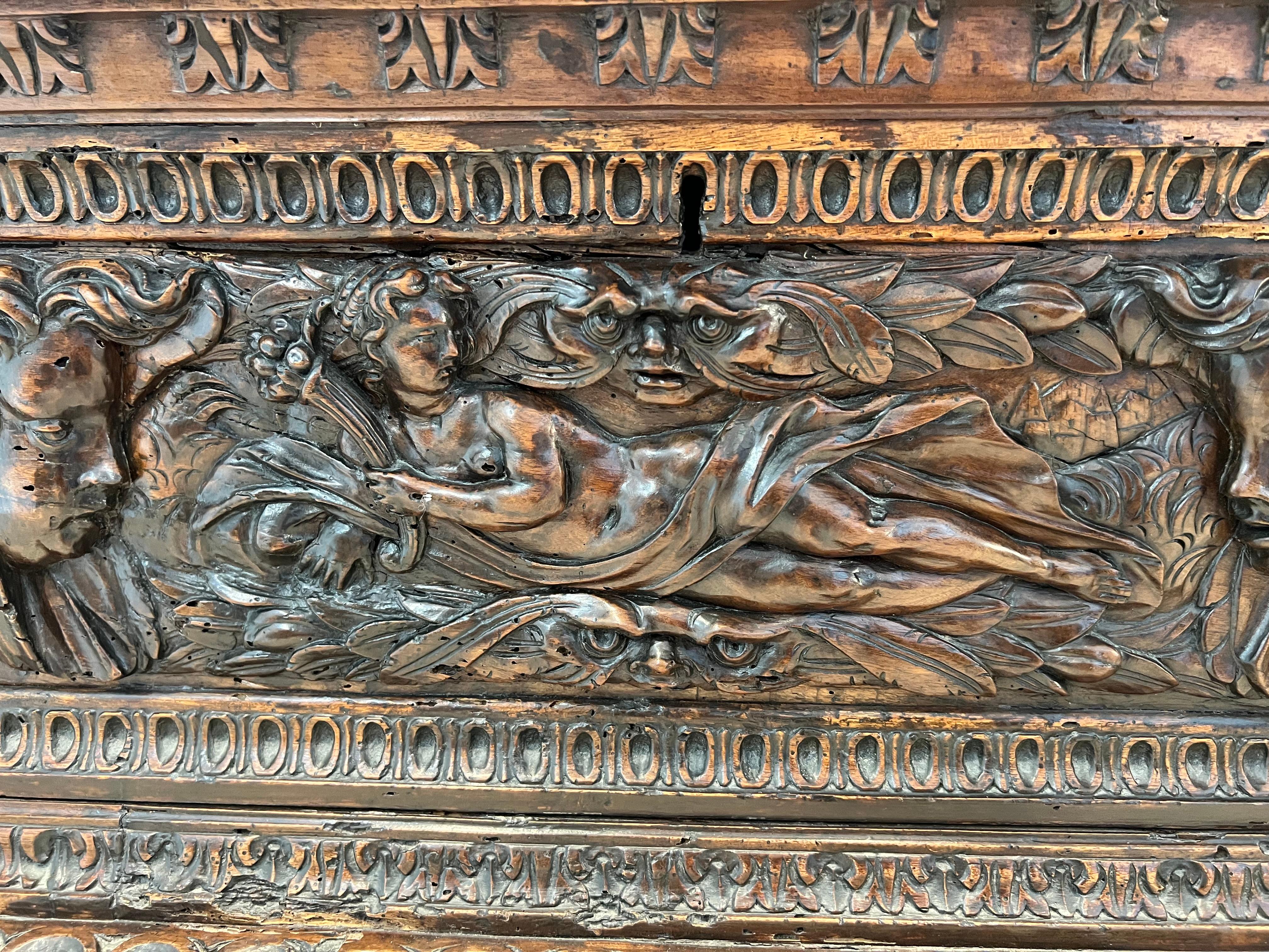 Large carved walnut cassone From Italian Renaissance Period For Sale 8