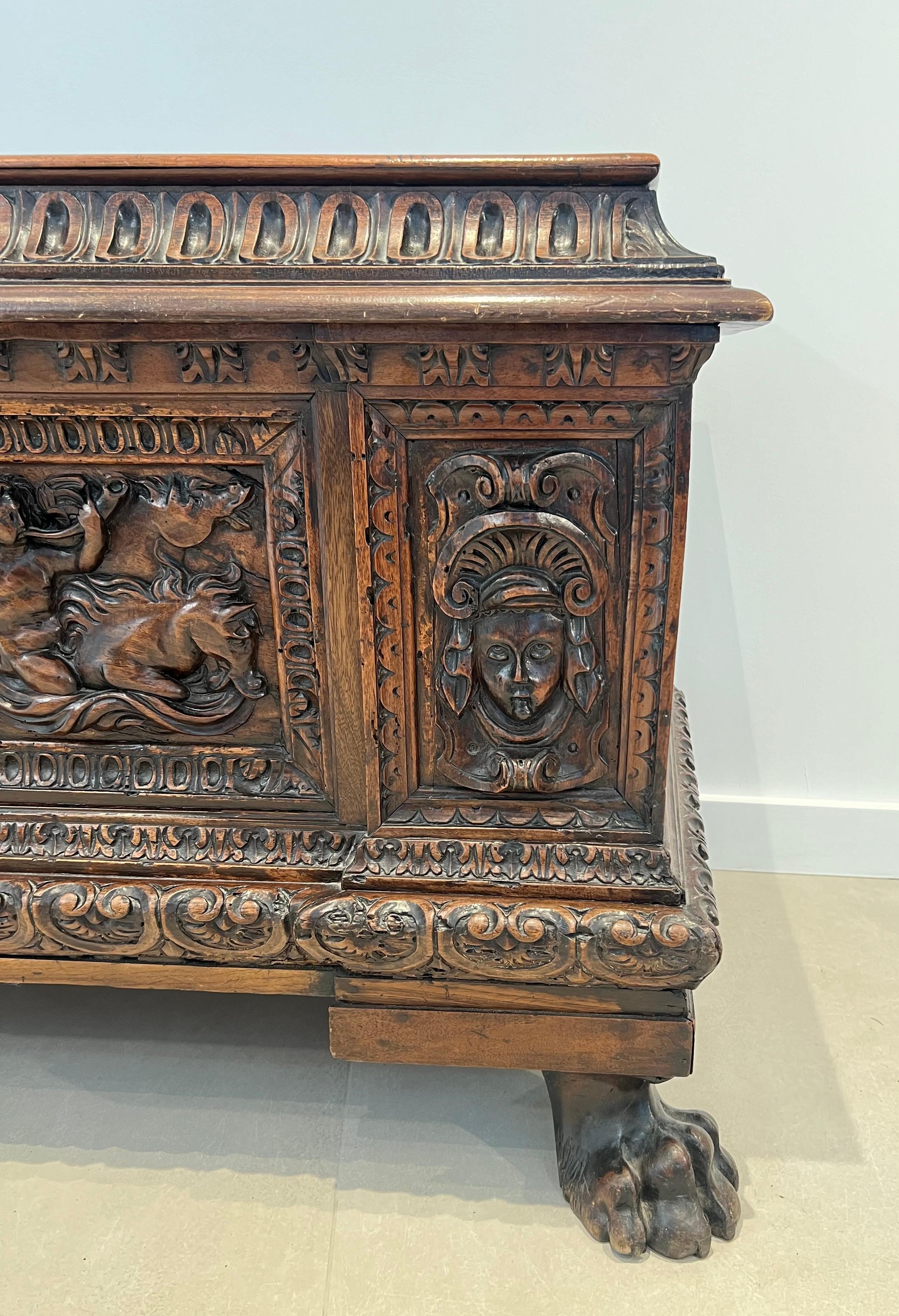 Large carved walnut cassone From Italian Renaissance Period For Sale 2