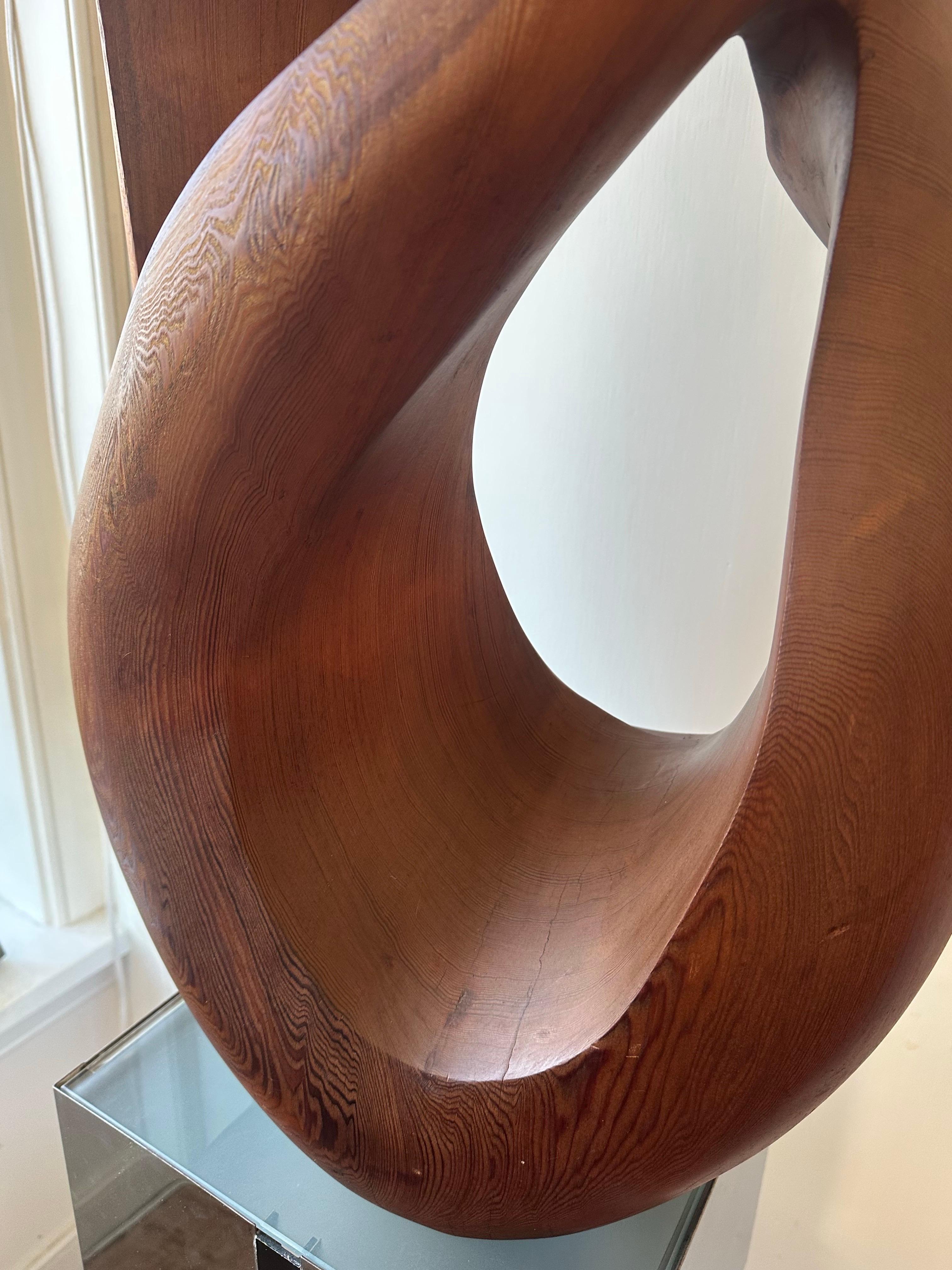 Scultura astratta in legno intagliato di grandi dimensioni in vendita 3