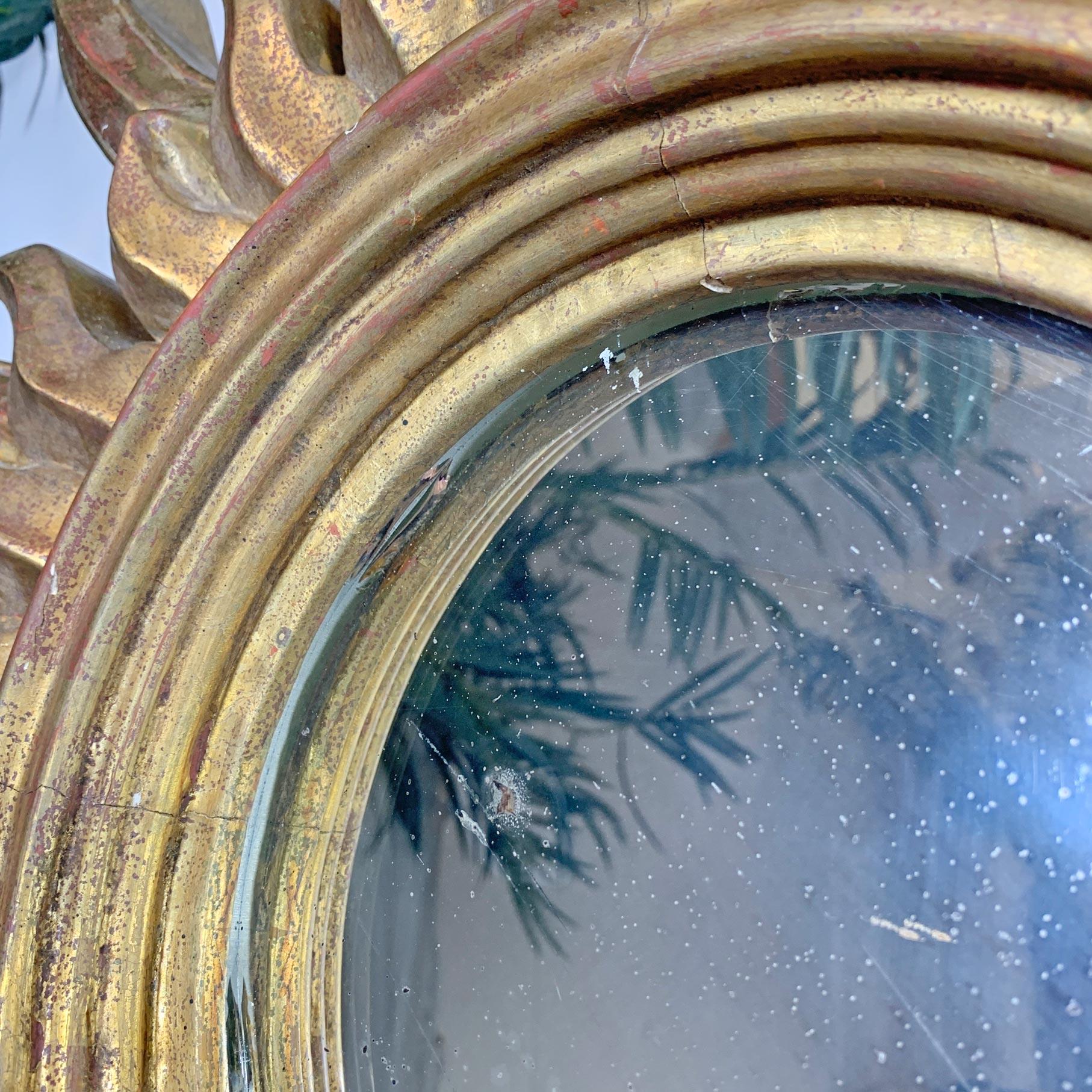 Large Carved Wood and Gold Gesso Sunburst Mirror 1920’s In Good Condition For Sale In Hastings, GB