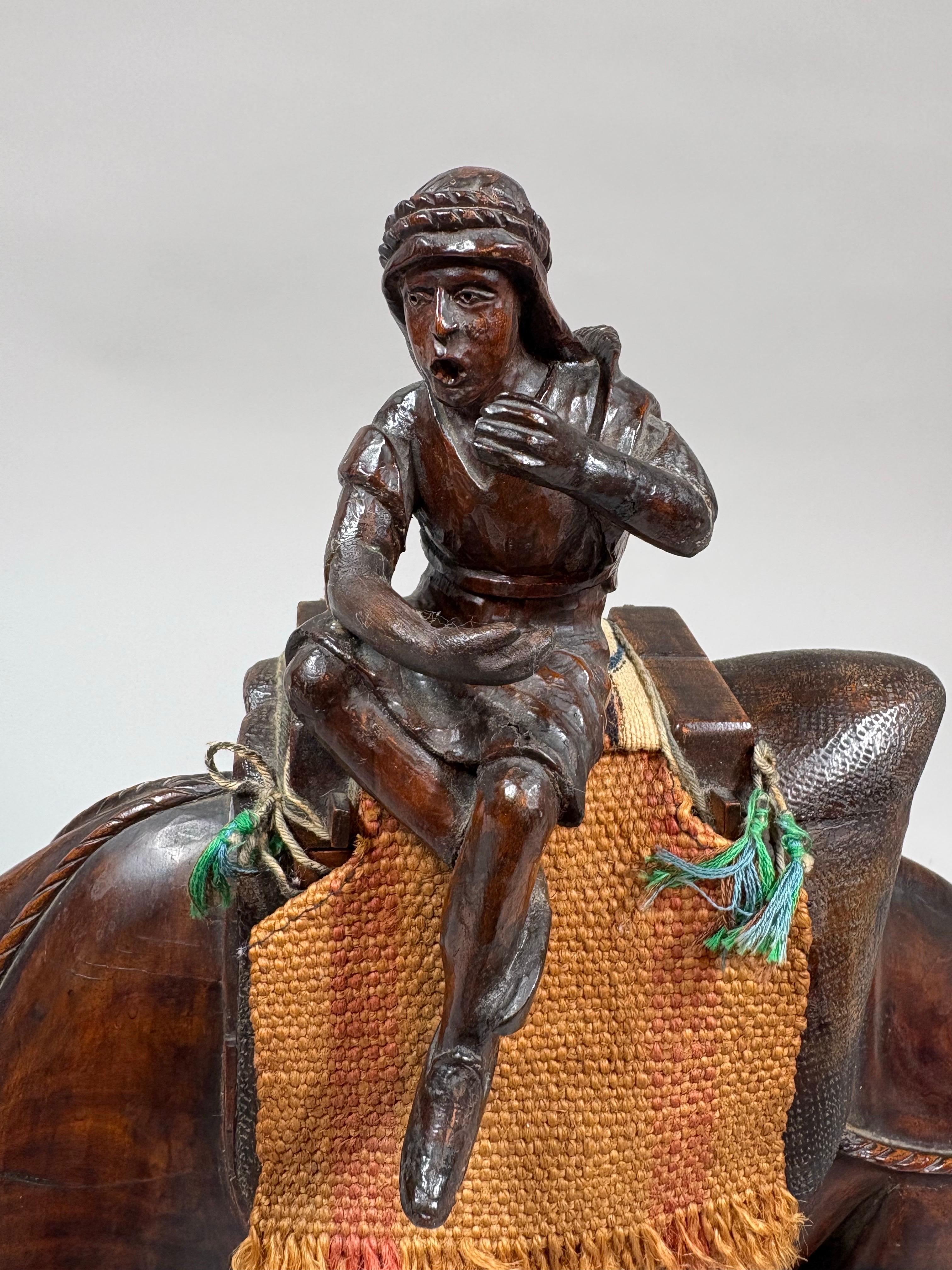 Large carved wood Austrian novelty box in the form of a Camel, circa 1910 For Sale 3