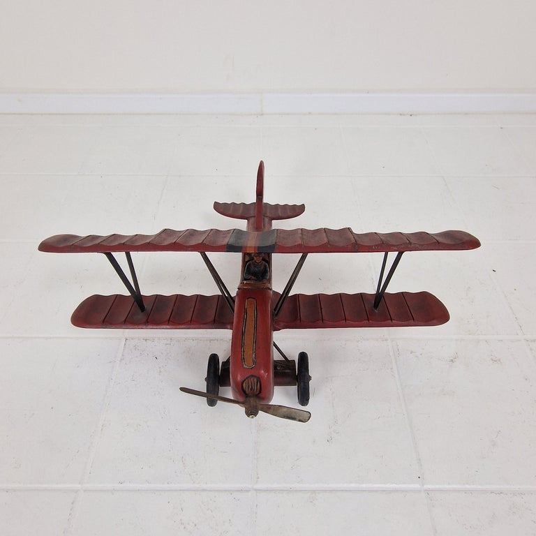 Maquette avion biplan jaune en tôle - Collection