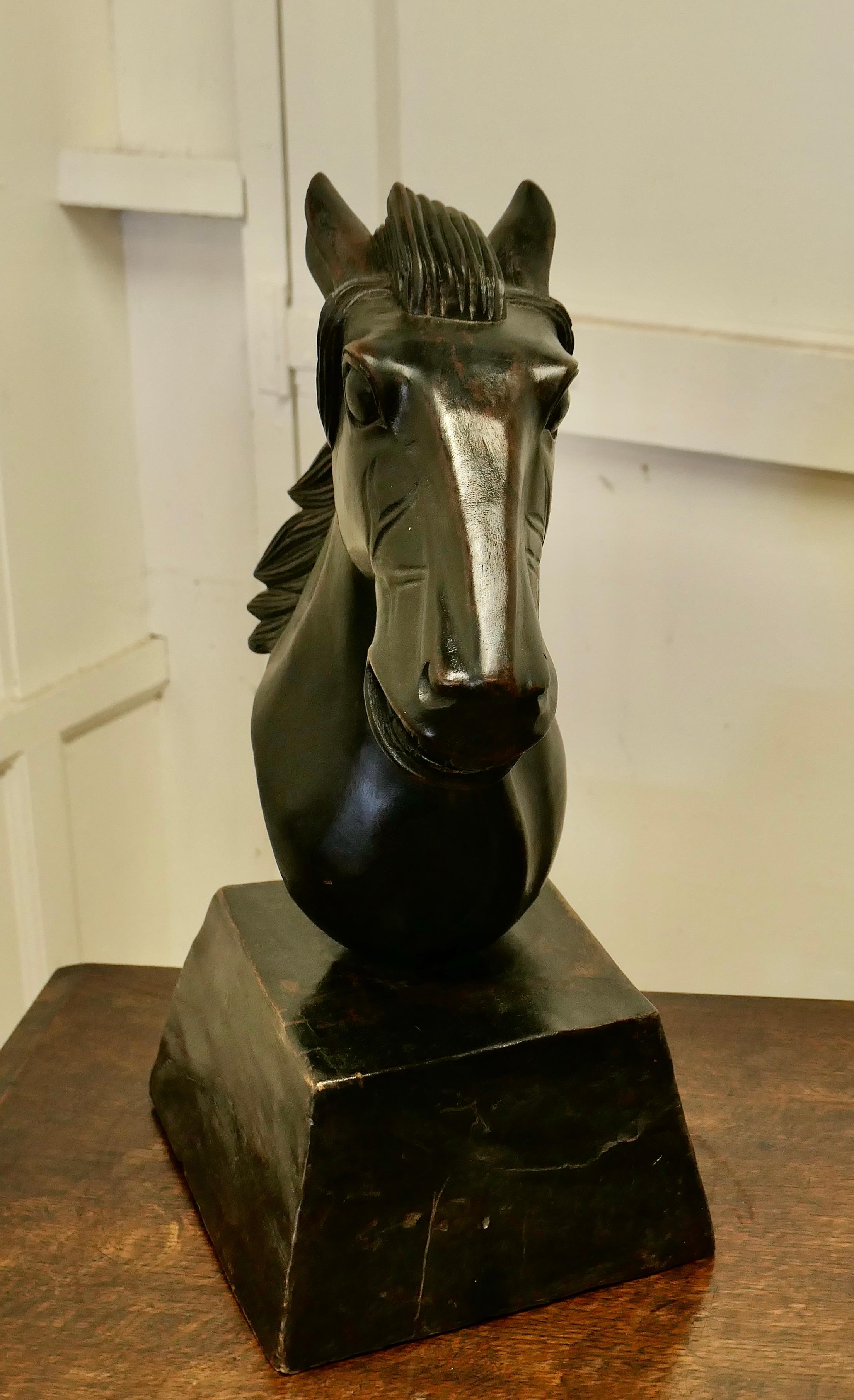 Large Carved Wooden Horse Head  In Good Condition For Sale In Chillerton, Isle of Wight