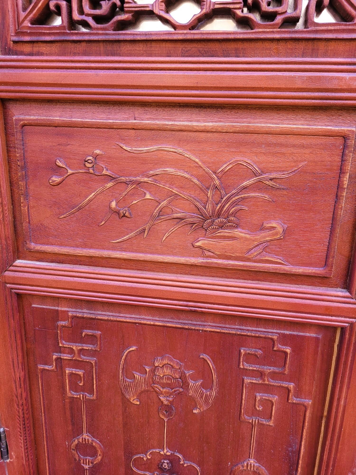 Large Carved Wooden Screen And Mirror, Asia, 20th Century In Good Condition For Sale In MARSEILLE, FR