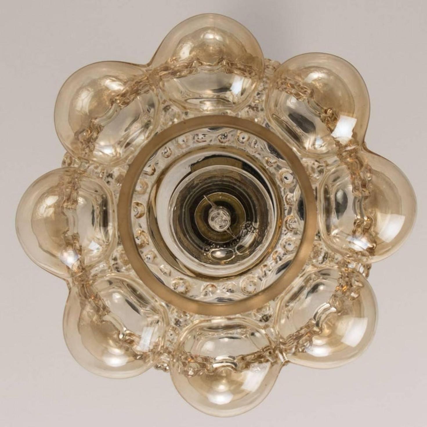 Grand luminaire Cascade avec sept lampes à piédestal par Helena Tynell, 1970 Bon état - En vente à Rijssen, NL