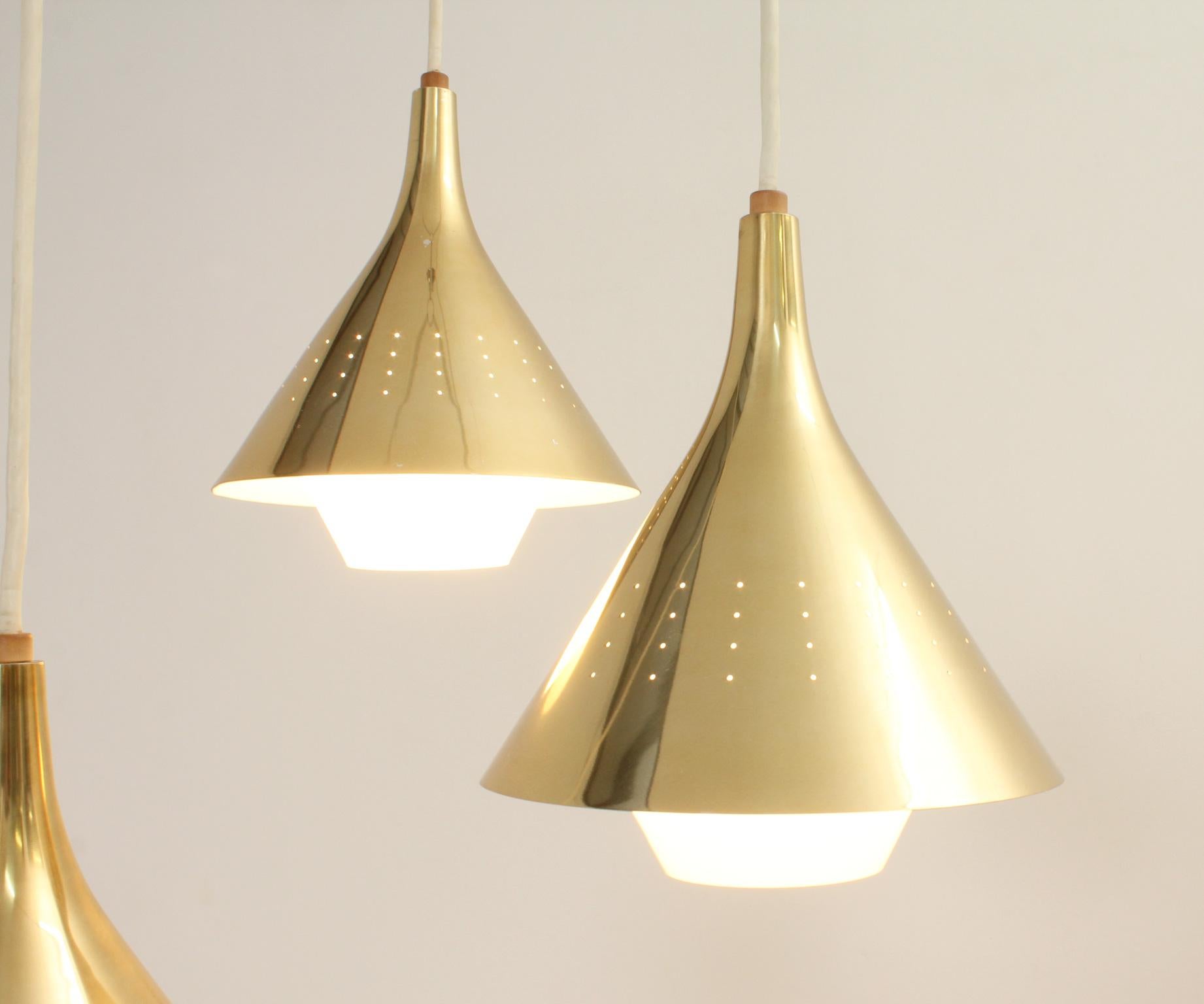 Large Cascading Chandelier in the style of Paavo Tynell, 1950's For Sale 3