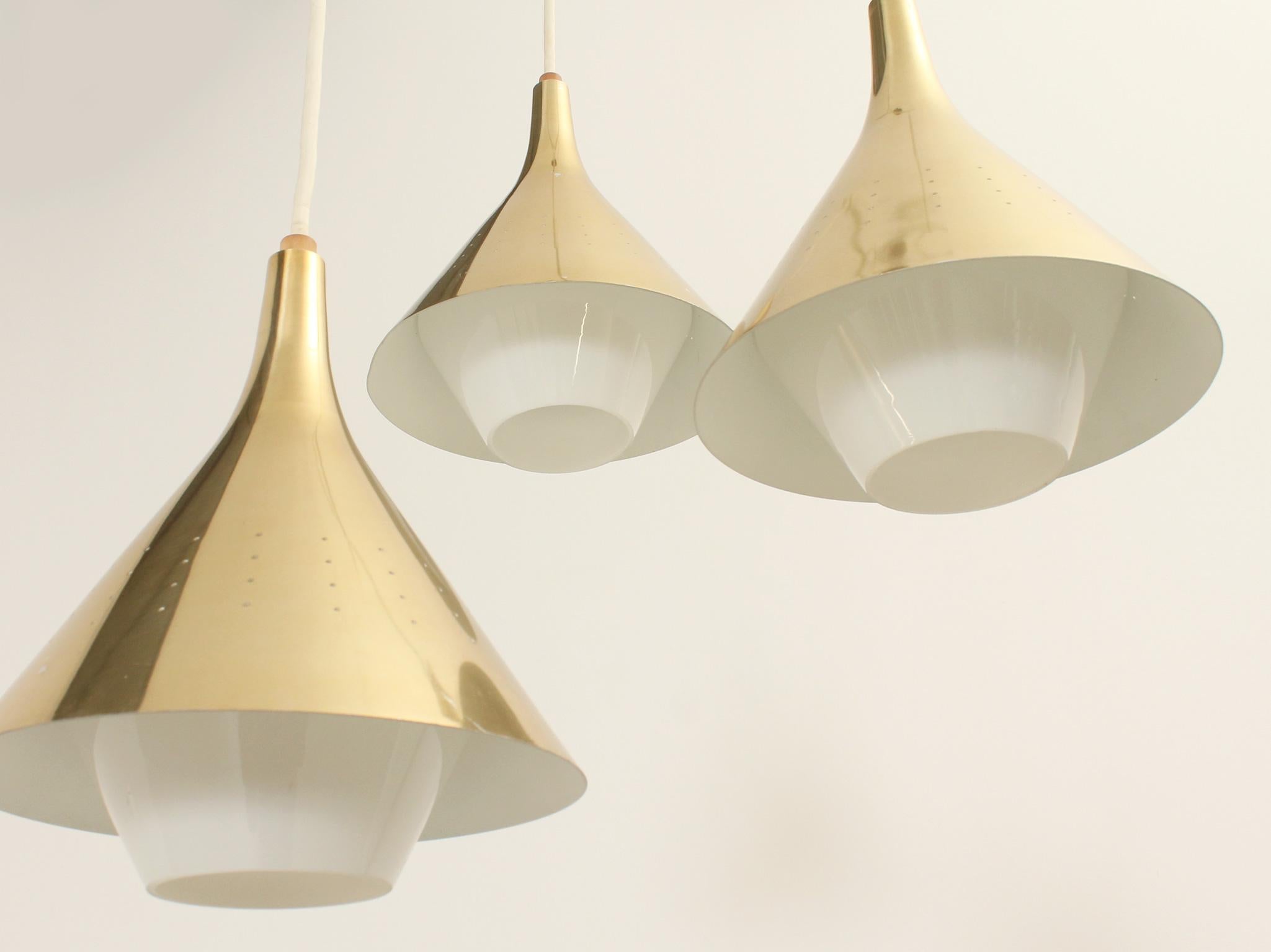 Large Cascading Chandelier in the style of Paavo Tynell, 1950's For Sale 6