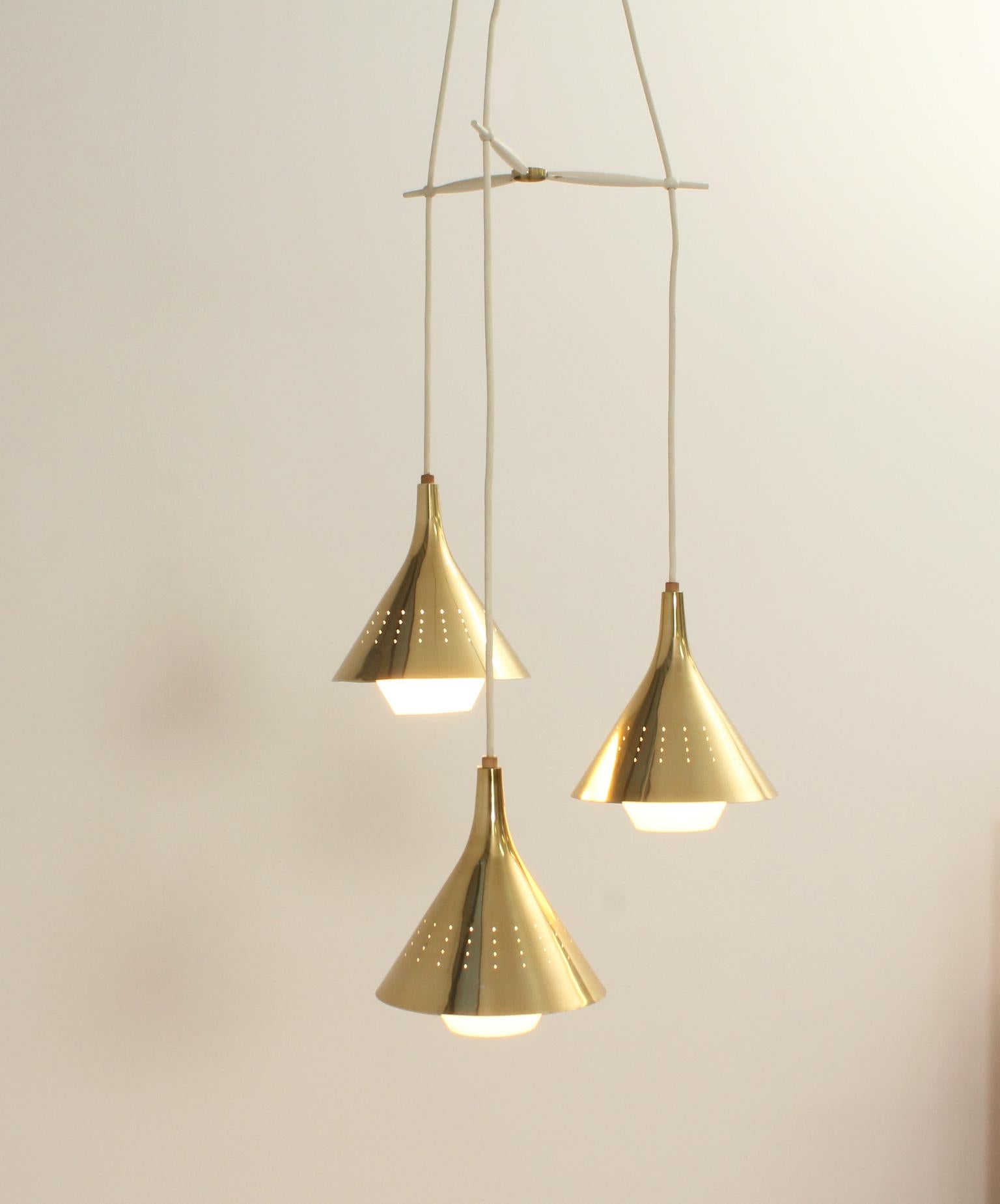 Large Cascading Chandelier in the style of Paavo Tynell, 1950's For Sale 10
