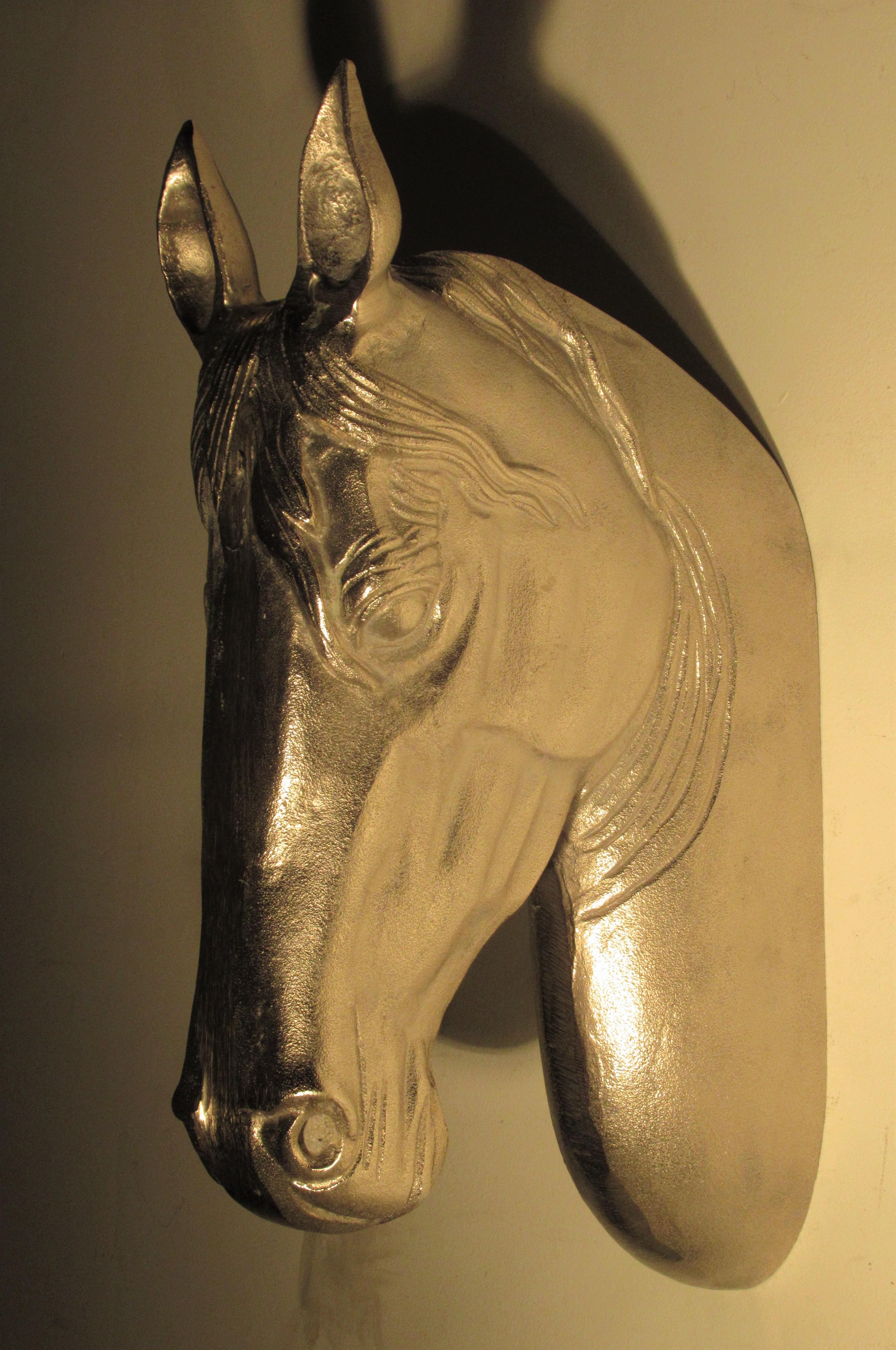 Großer Aluminiumguss Pferdekopf Wandhalterung Skulptur (20. Jahrhundert)