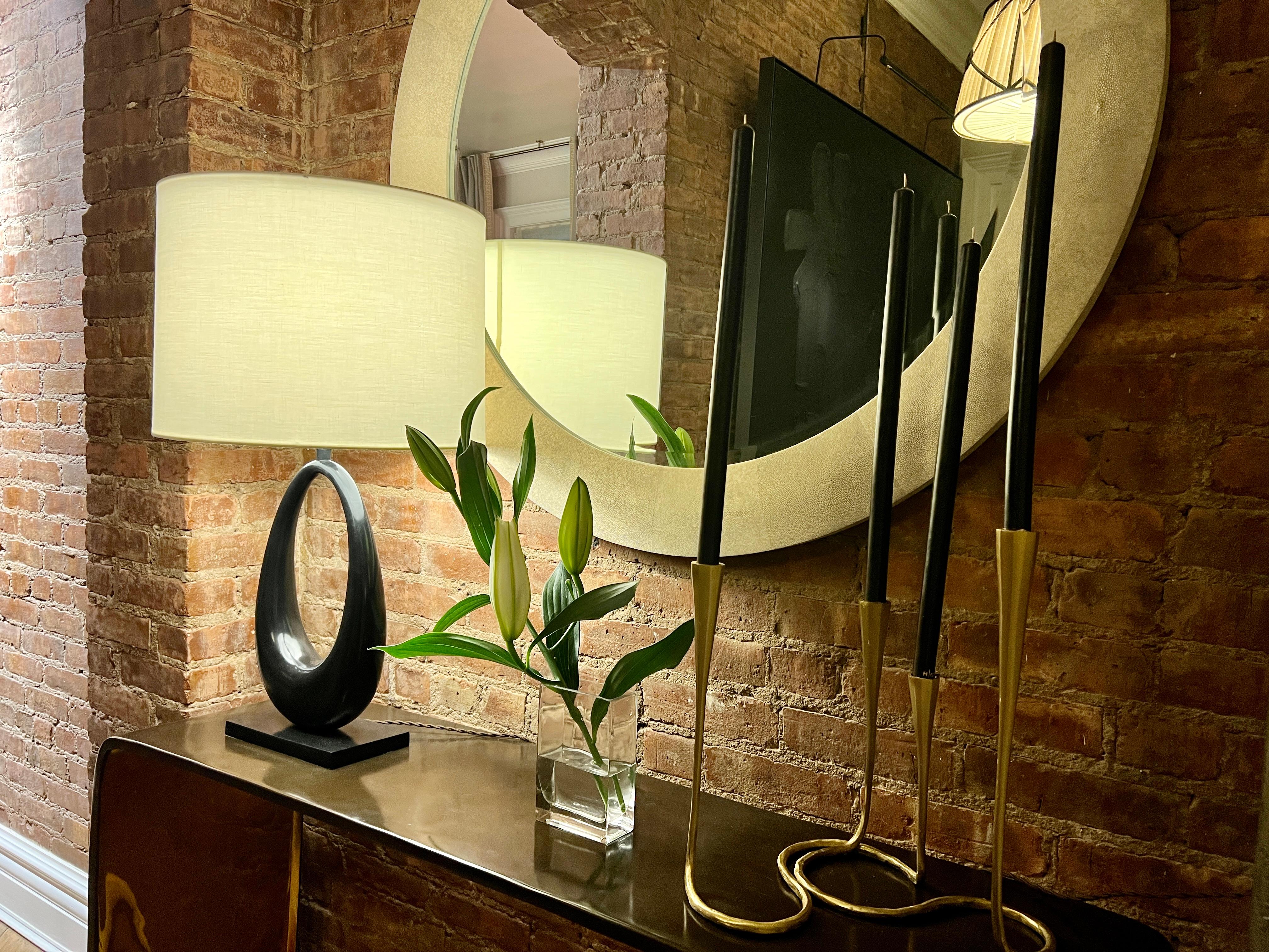 Bronze Grand bougeoir marguerite en or mat et bronze par Elan Atelier (EN STOCK) en vente