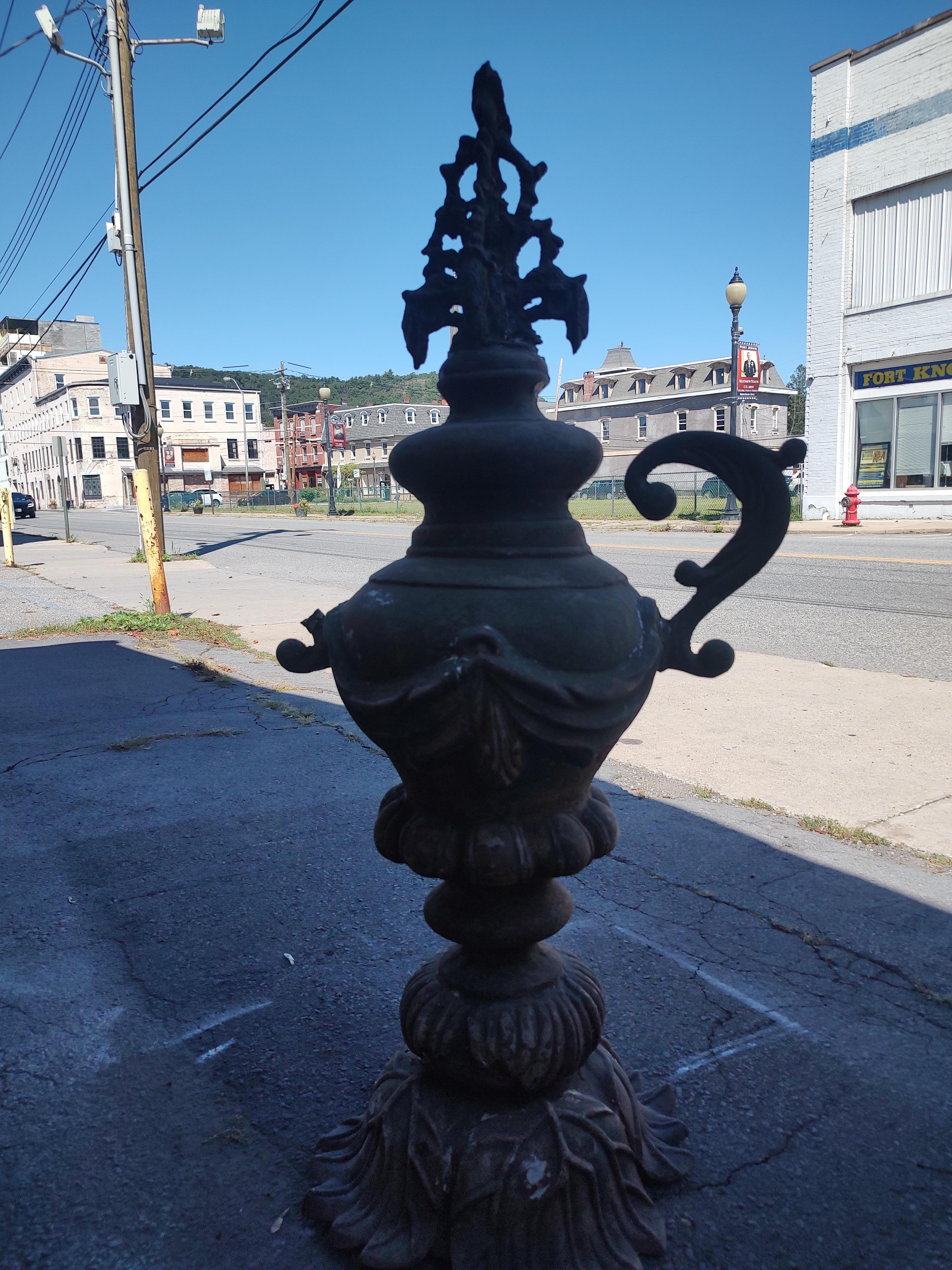 Large Cast Iron Finial Urn with Handle C1875 For Sale 4