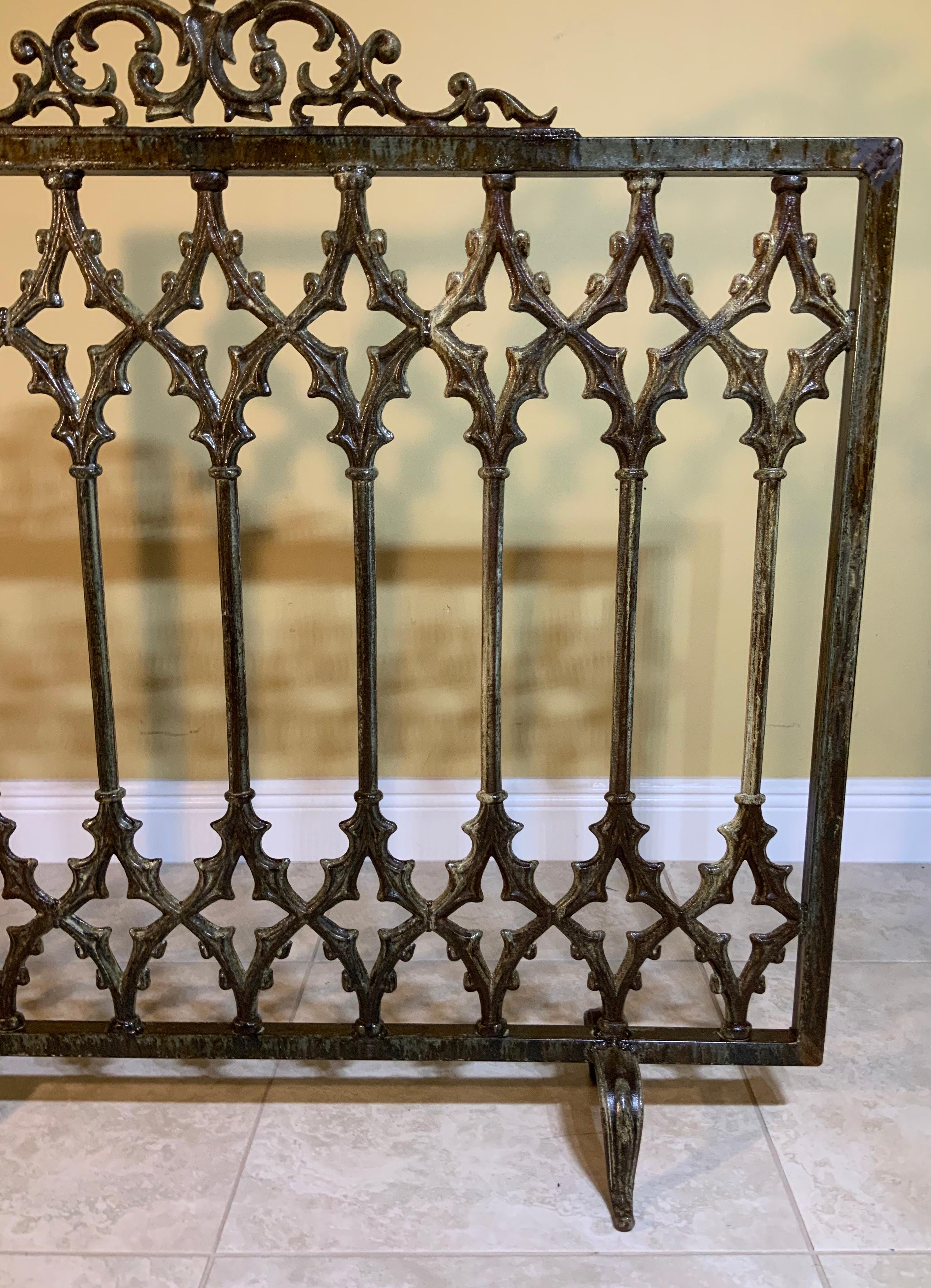 American Large Cast Iron Fireplaces Screen