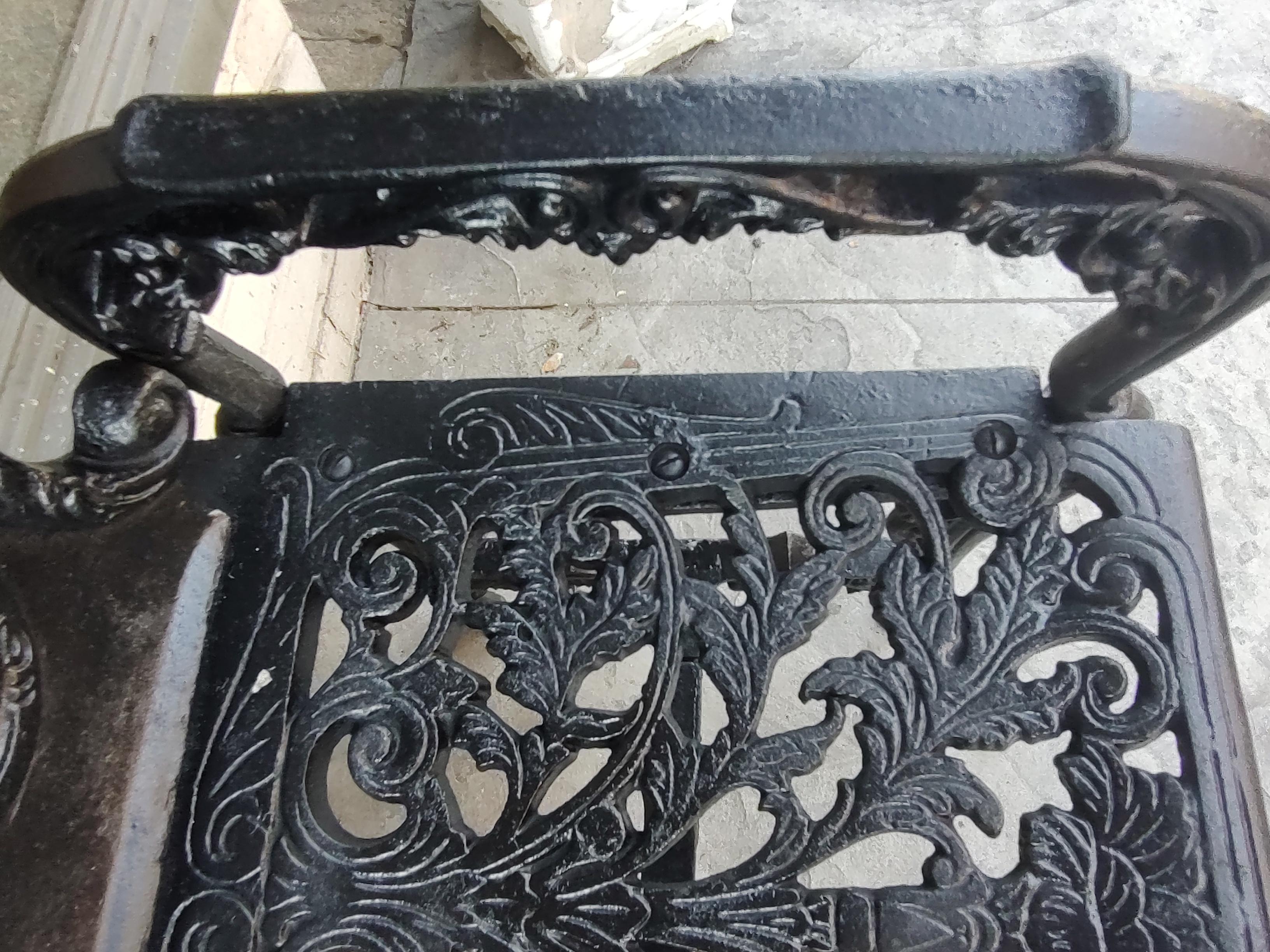 Large Cast Iron Garden Bench In The Style of Art Noveau Renaissance Revival  For Sale 1