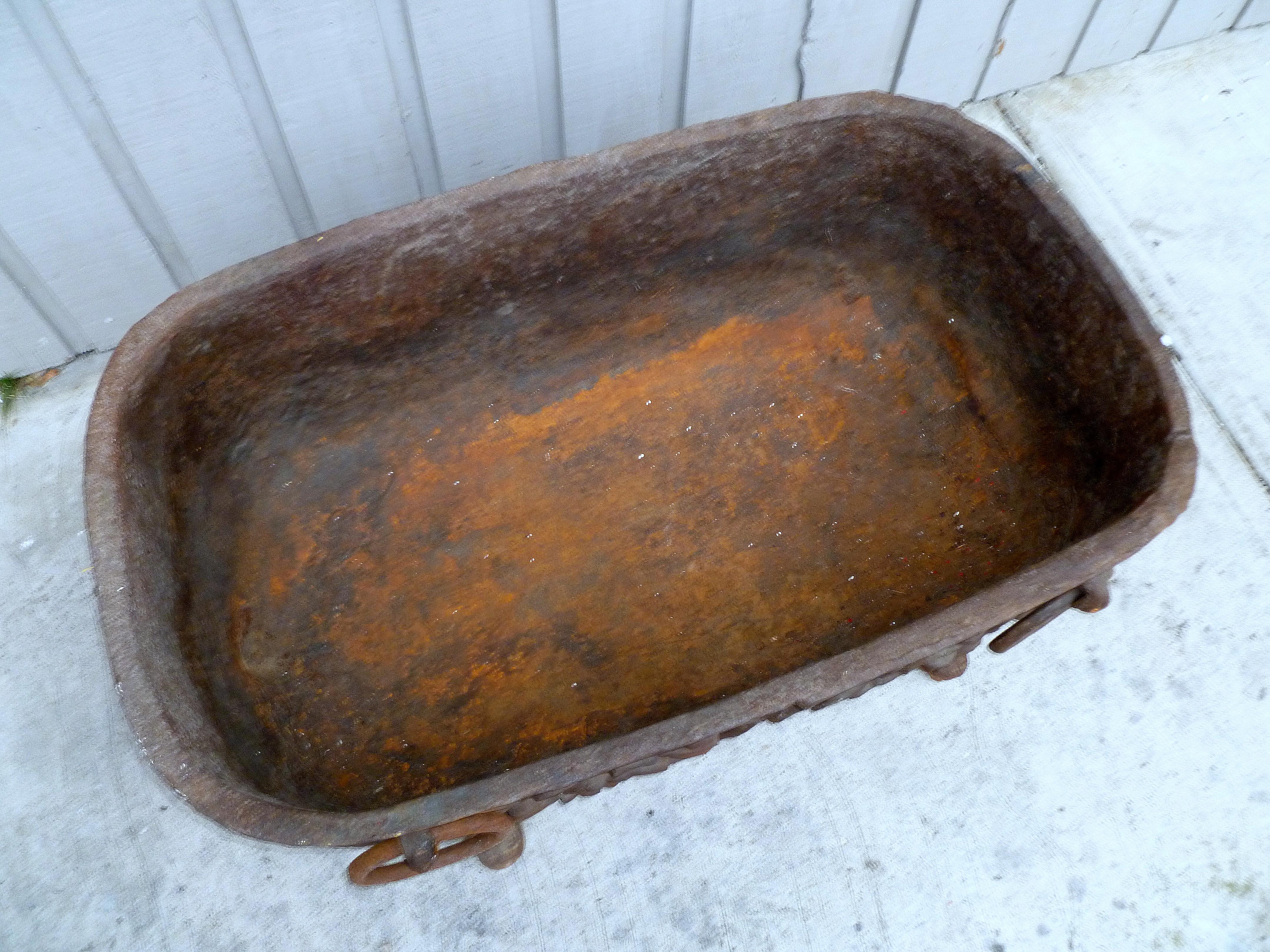 Large Cast Iron Tub with Floral Motif For Sale 5