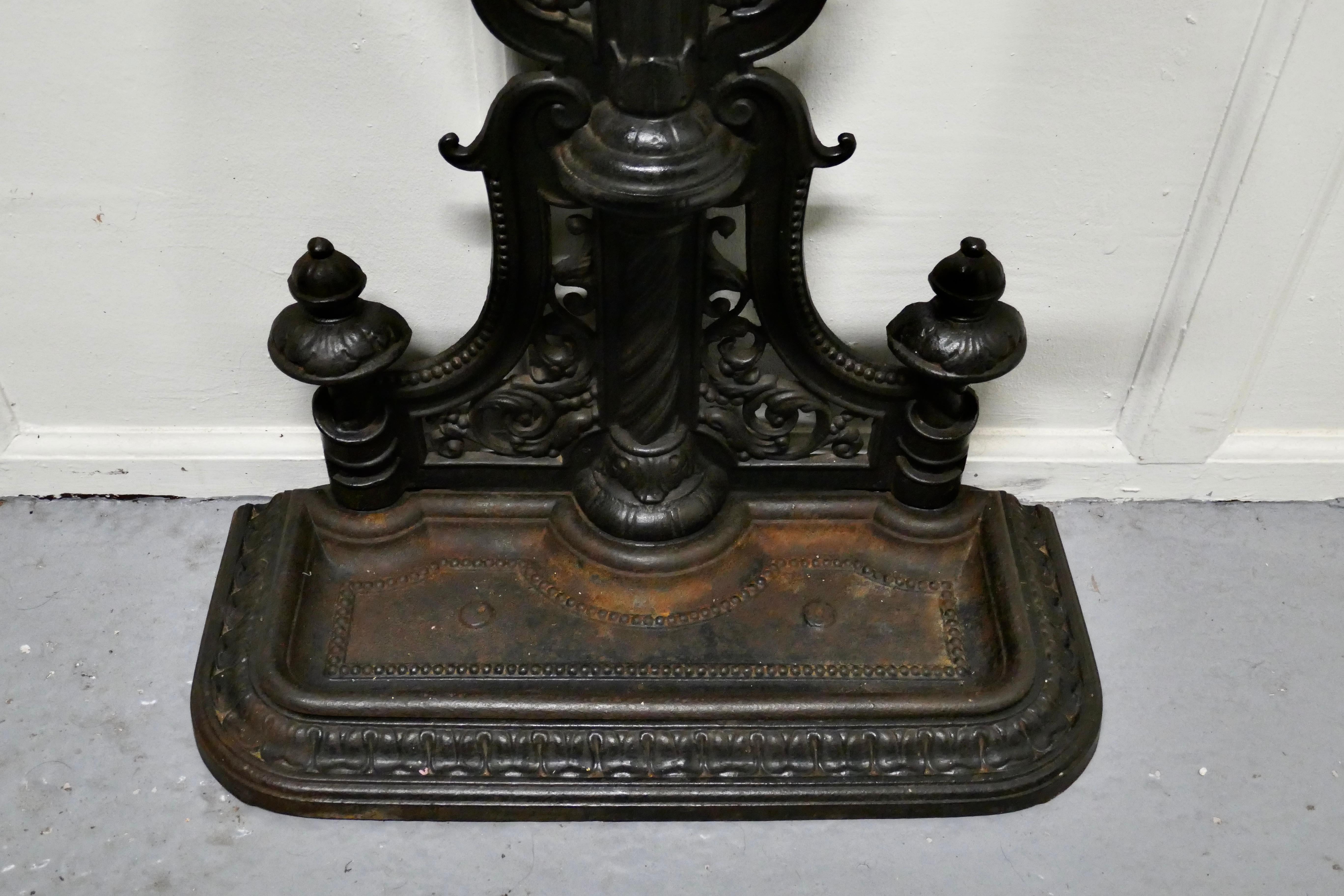 cast iron umbrella stand