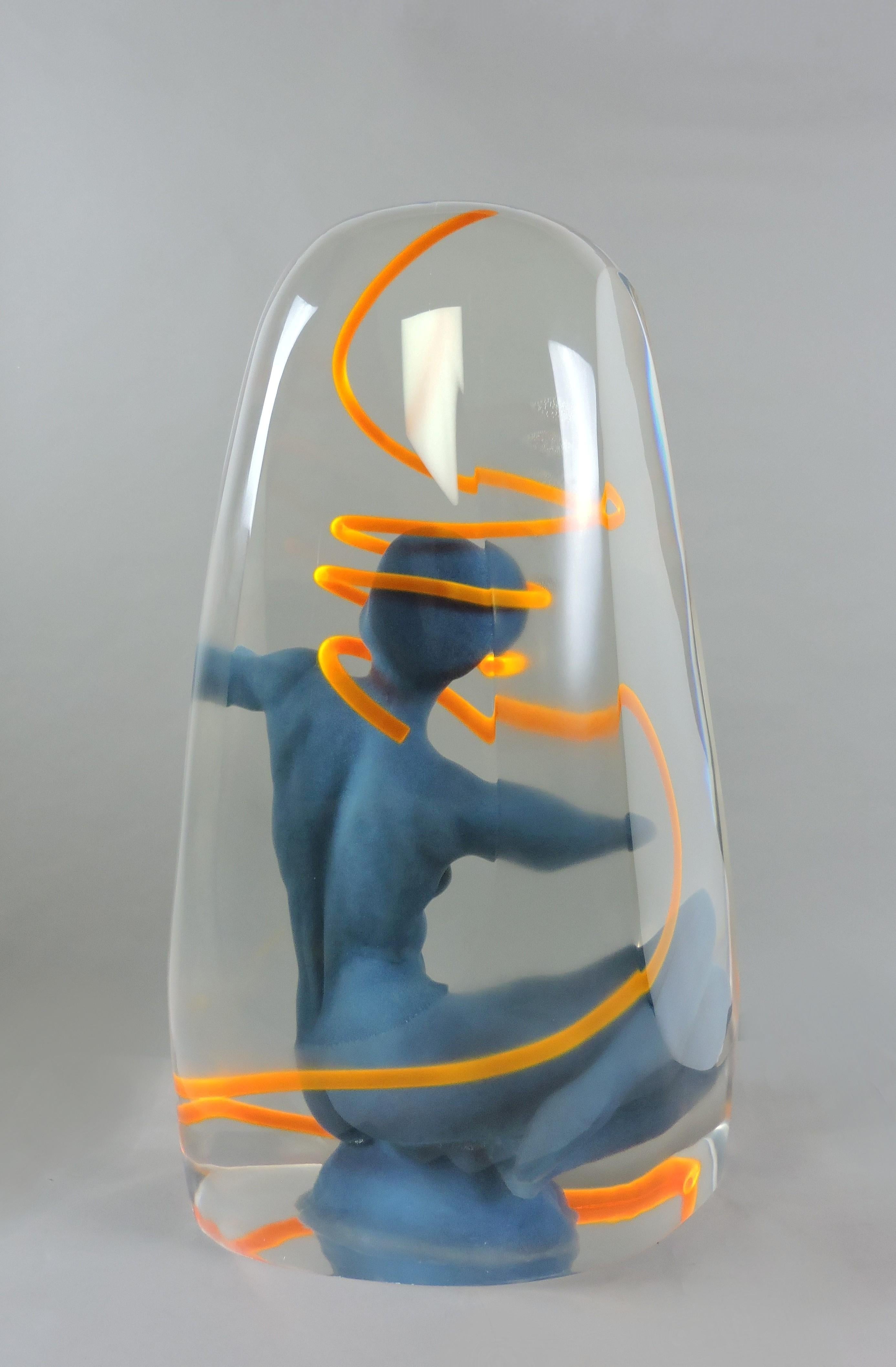 Américain Grande sculpture futuriste en acrylique moulée en Lucite «amocles » de Karen Brown en vente