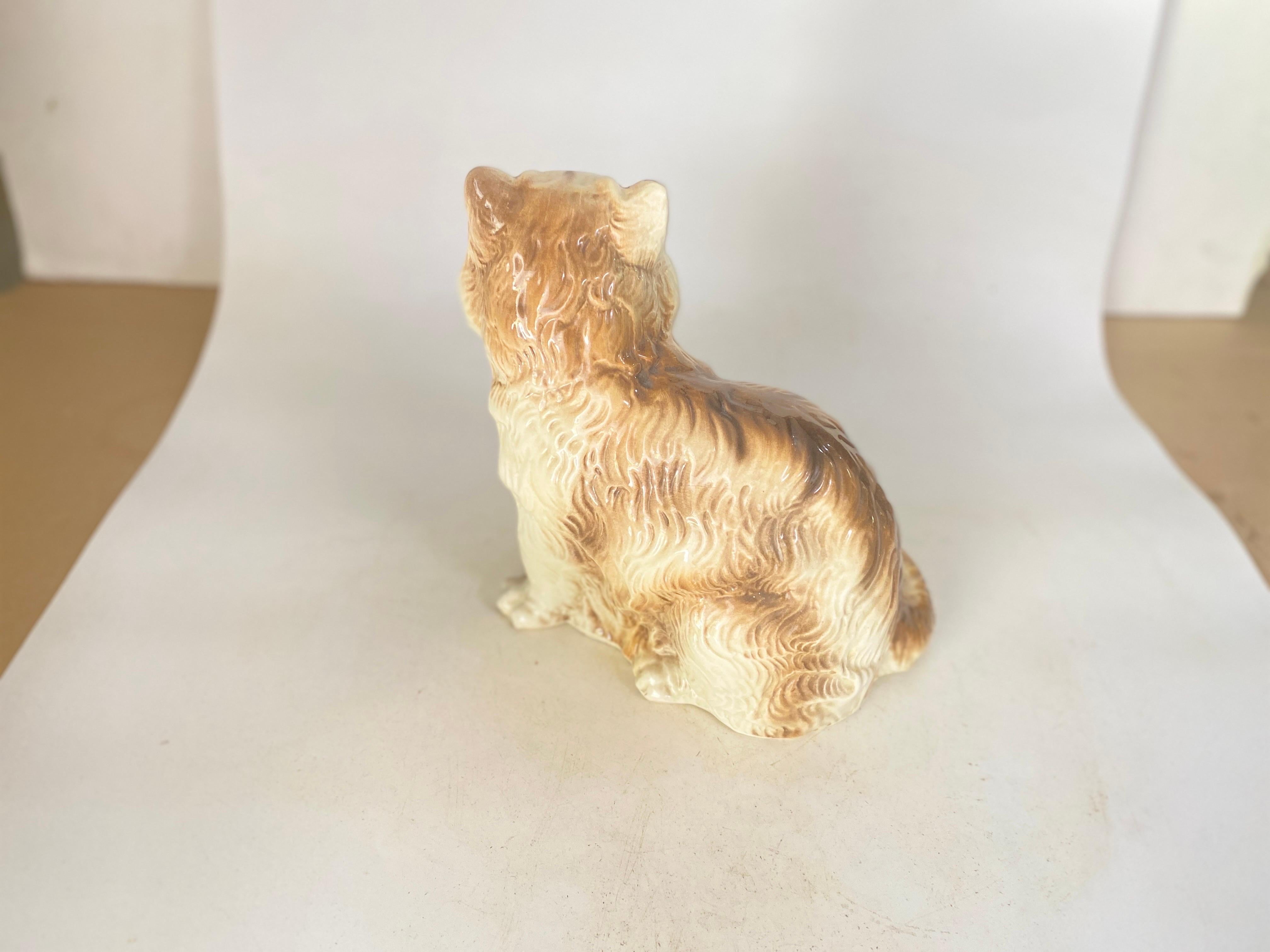Large Cat Italian Ceramic Sculpture from the 1970s with Hand-Painted Details In Good Condition For Sale In Auribeau sur Siagne, FR