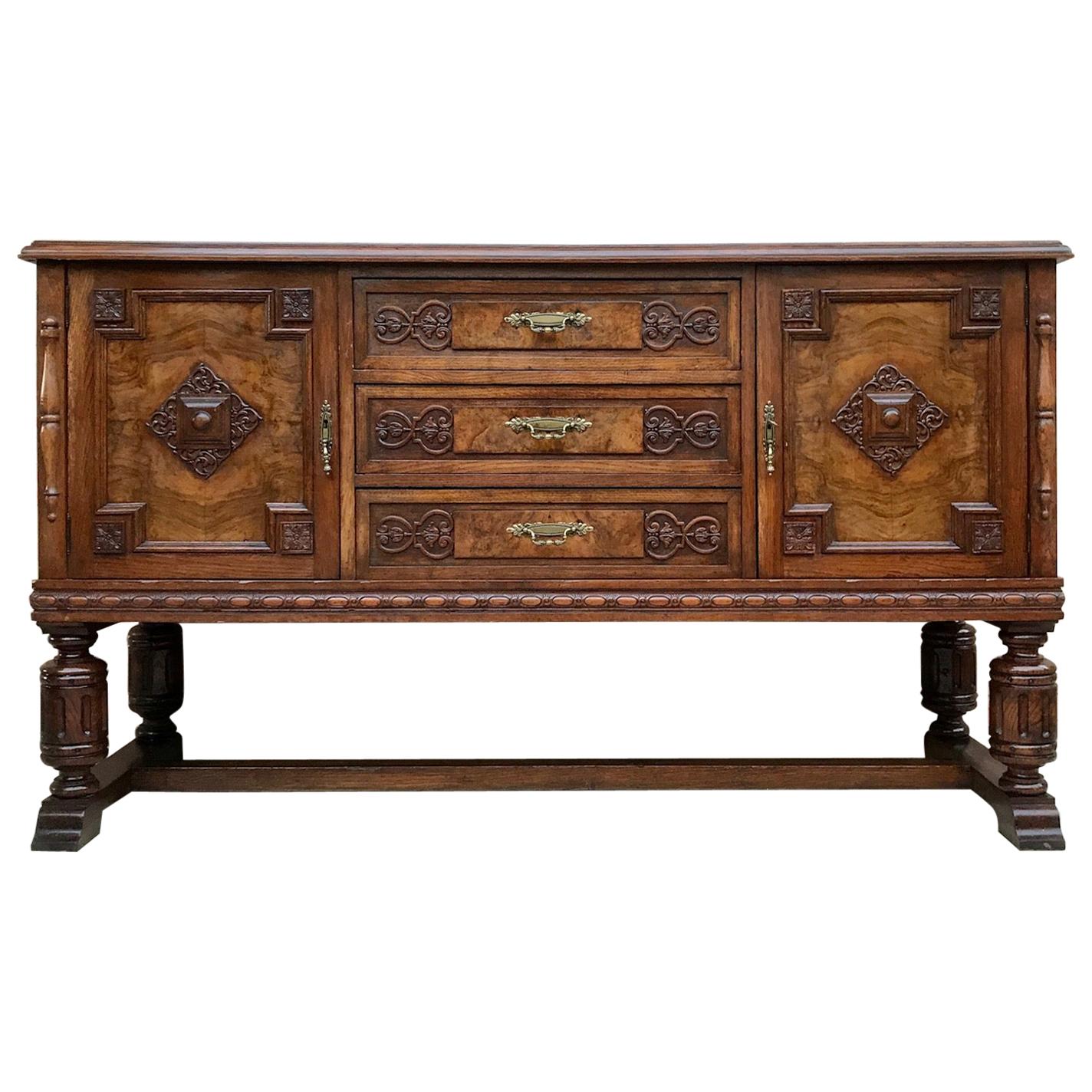 Large Catalan Spanish Buffet with Two Doors, Three Drawers