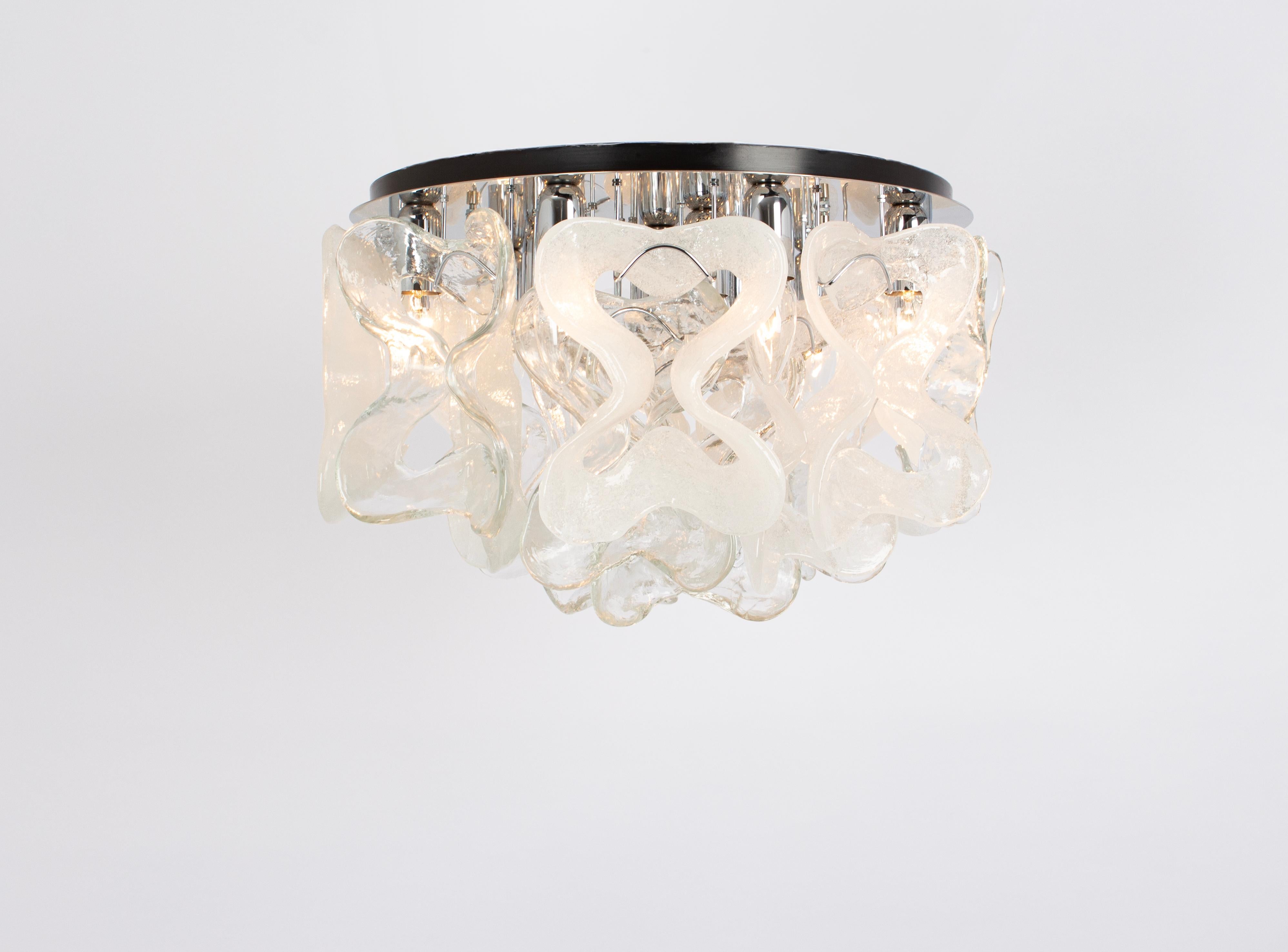 Vetro di Murano Grande plafoniera Catena in vetro di Murano di Kalmar, Austria, 1960 in vendita