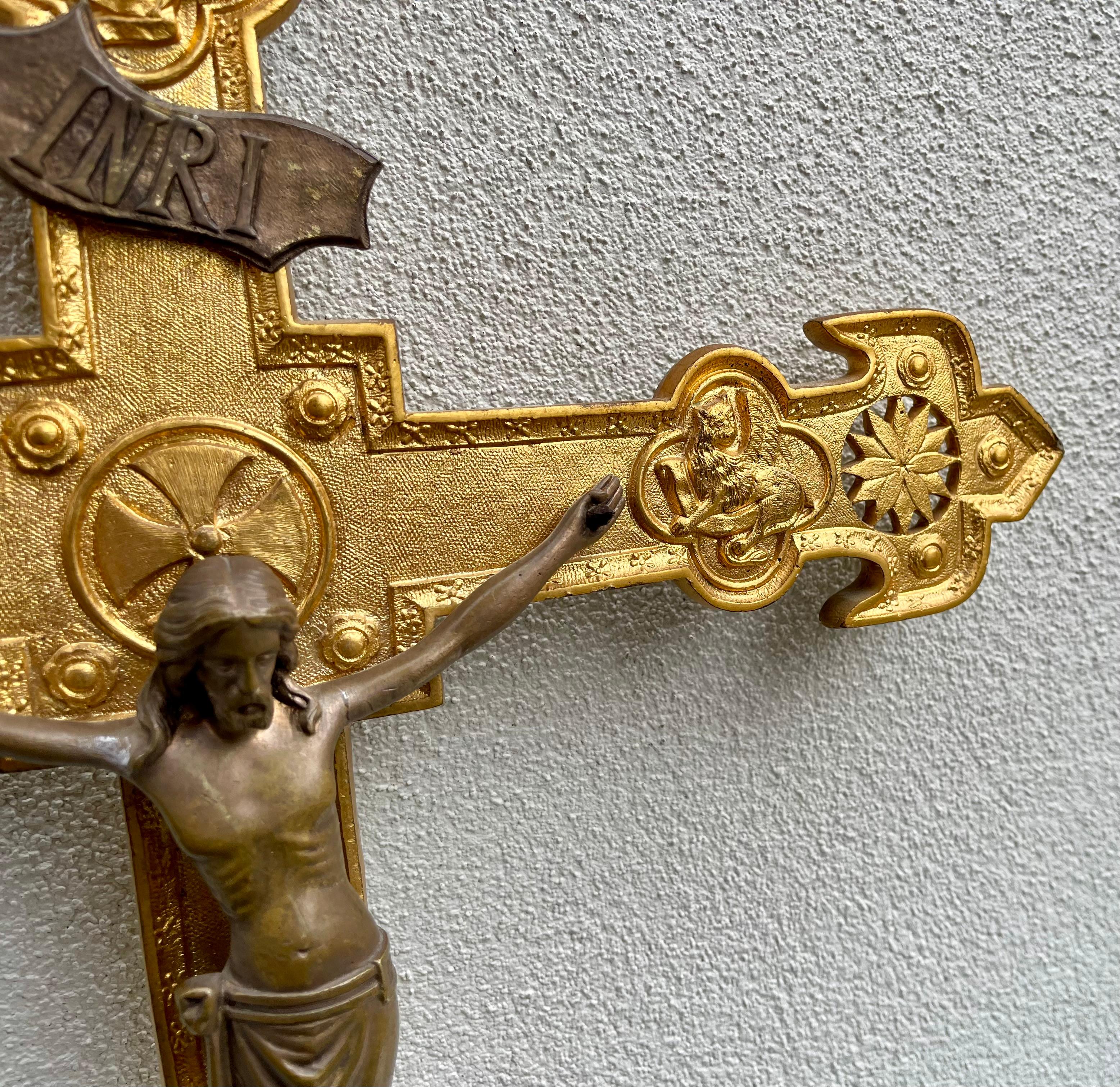 Large Catholic Altar or Procession Cross - Crucifix in Gilt Bronze For Sale 11