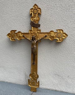 Grande croix d'autel ou de procession catholique - Crucifix en bronze doré