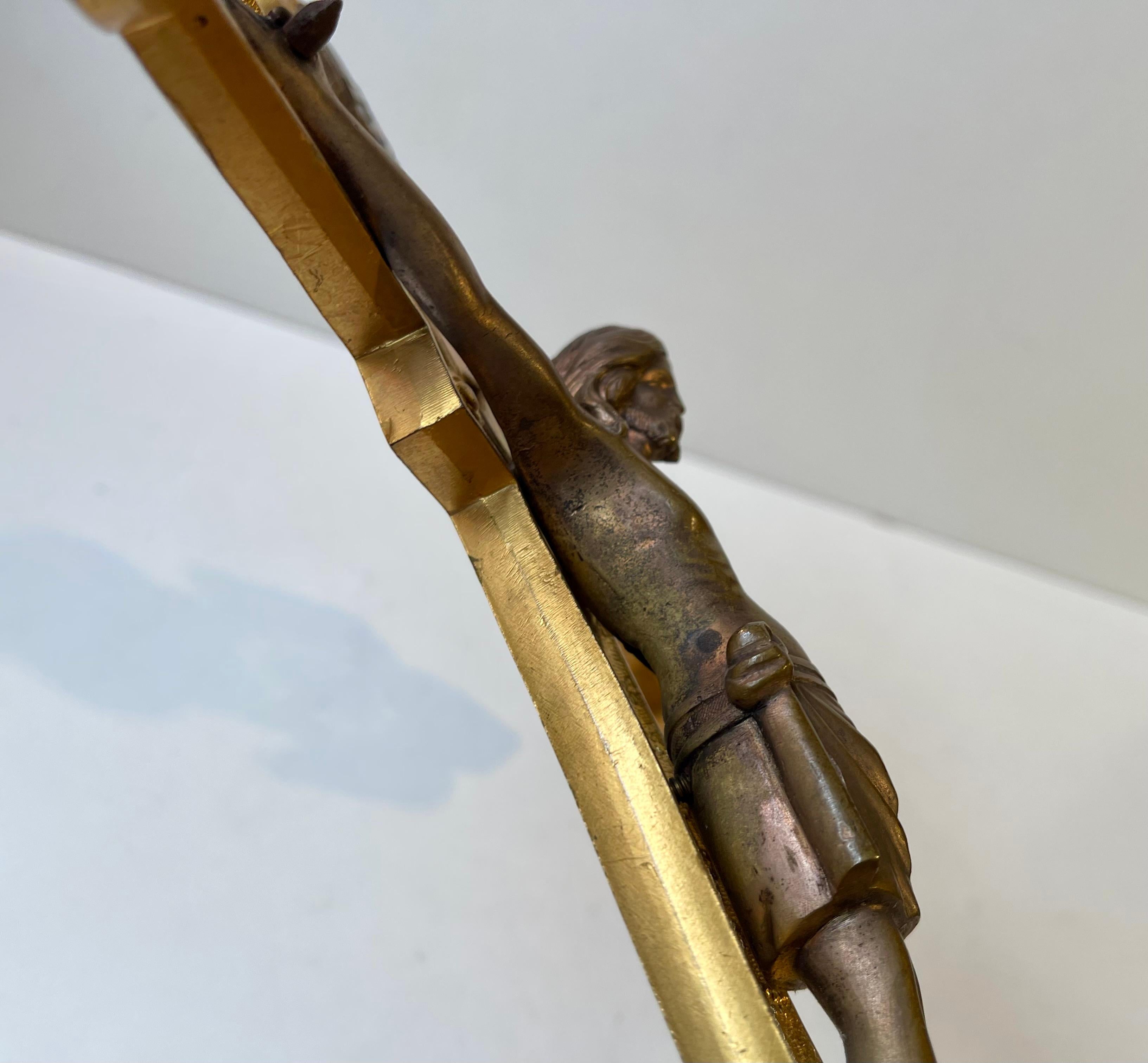 Large Catholic Altar or Procession Cross - Crucifix in Gilt Bronze For Sale 2