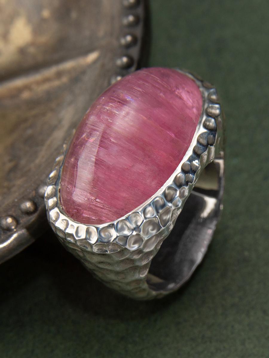 Cabochon Large Cat's Eye Effect Rubellite Silver Ring Pink Tourmaline statement ring gift For Sale