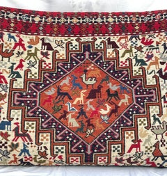 Großes kaukasisches Soumak-Wollteppich-Kissen mit Tiermotiven