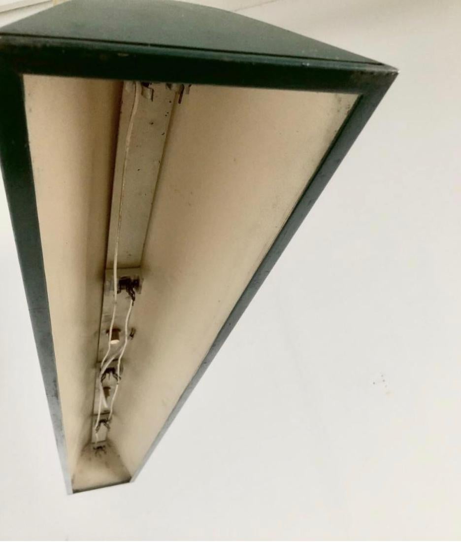 Gran lámpara de techo de Paavo Tynell para Taito Oy, Model 1925. Finlandés en venta