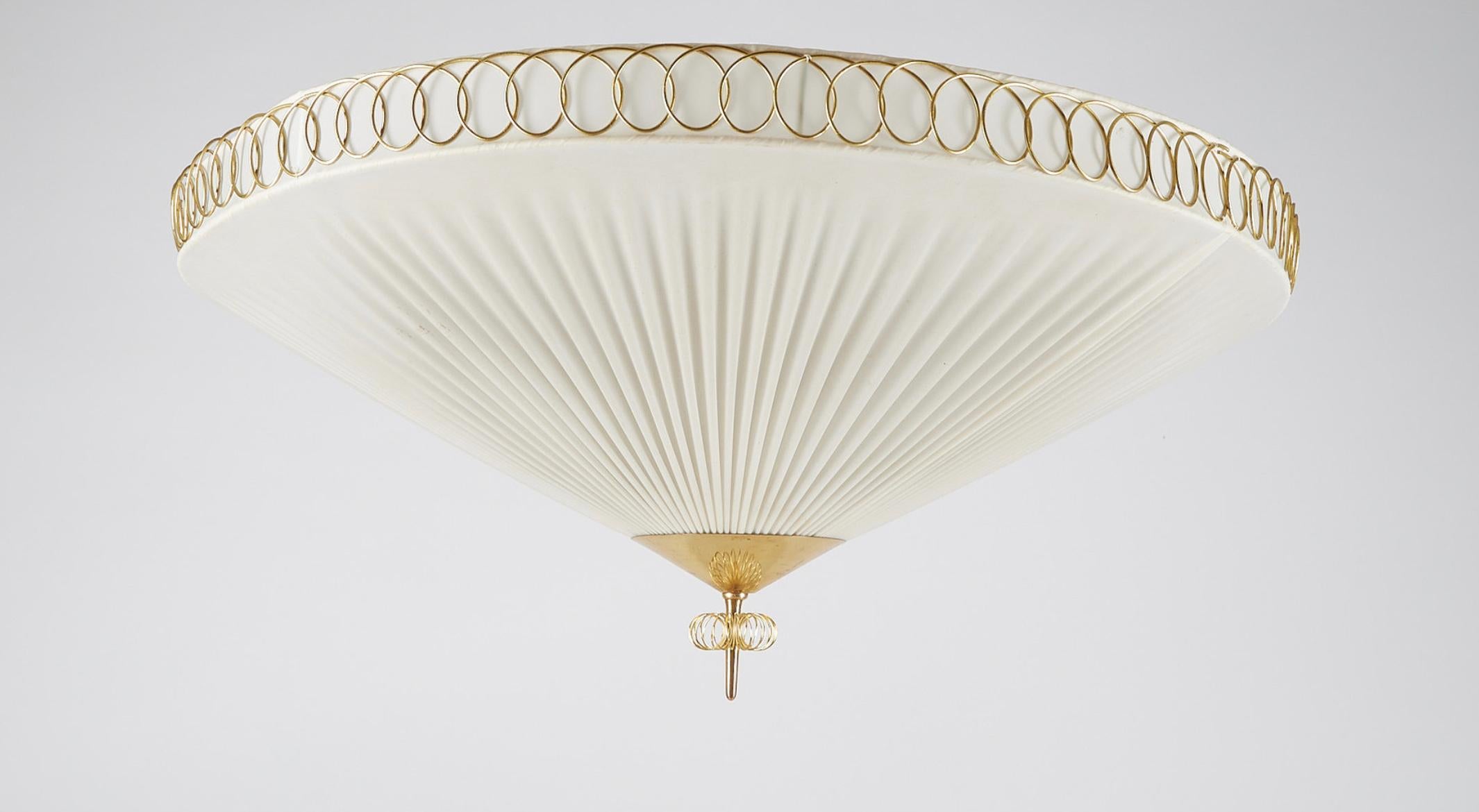 Scandinavian Modern Large Ceiling Light by Paavo Tynell, Model K5-27, Idman. For Sale