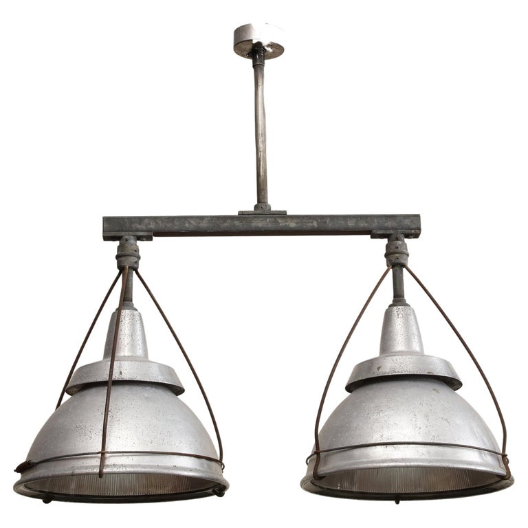 Grande lampe à suspension industrielle à double plafond, vers 1920 En vente  sur 1stDibs | grande suspension industrielle, lampe industrielle plafond