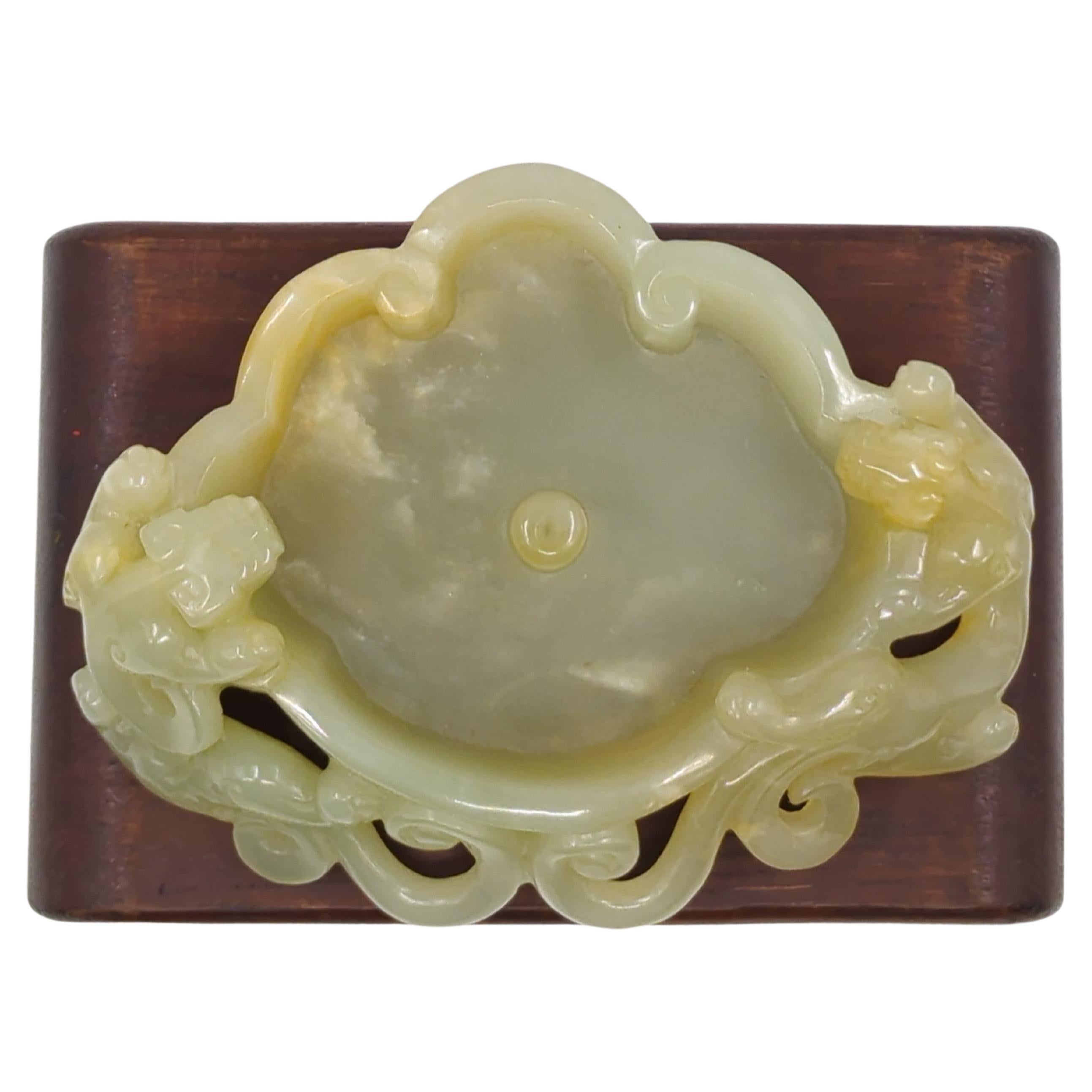Large Antique Celadon Jade Ruyi Brush Wash Hand Carved Hydra Handles Qing 19c In Good Condition For Sale In Richmond, CA