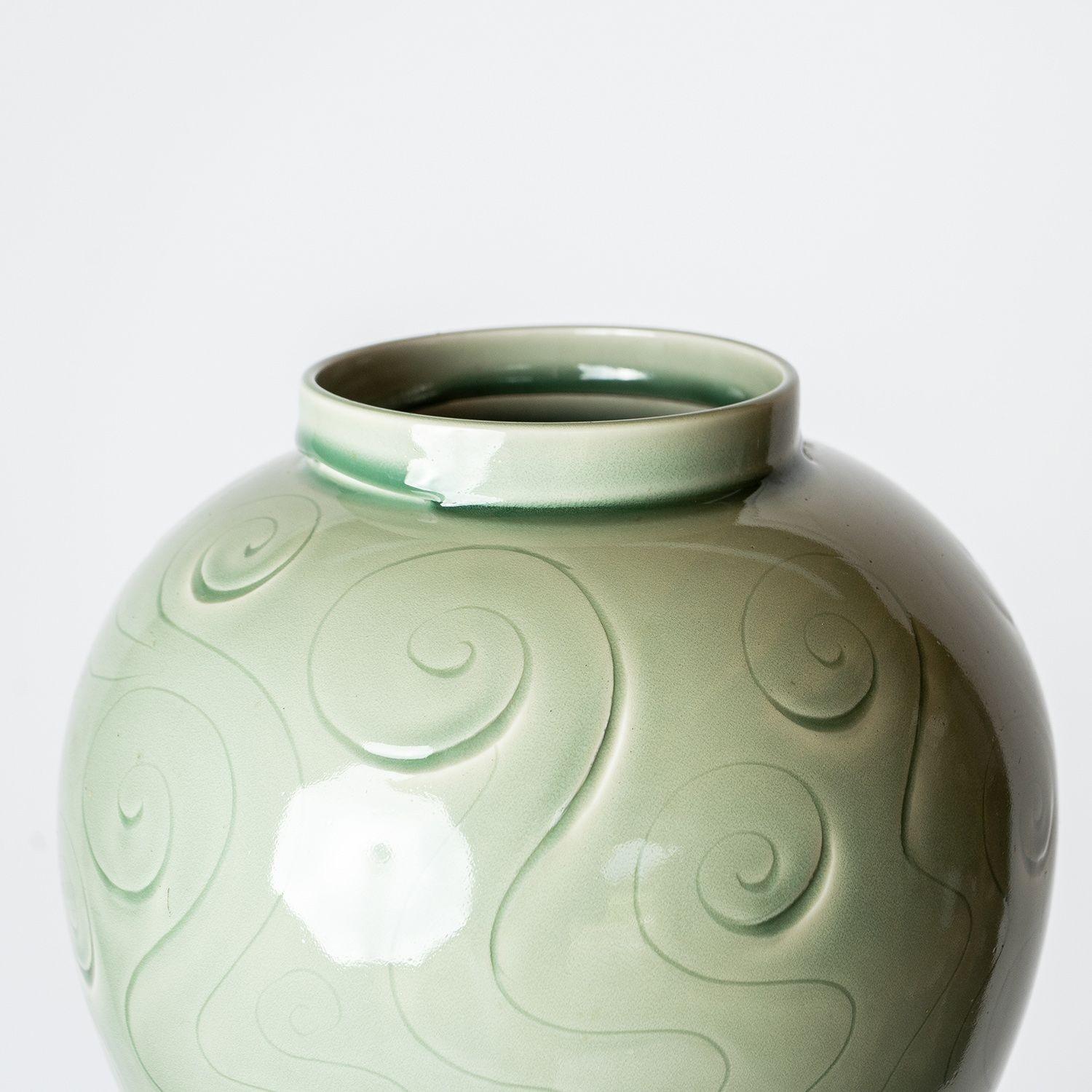 Large Vintage Celadon Vase by Agnete Hoy for Bullers Studio Pottery, c. 1940s 4