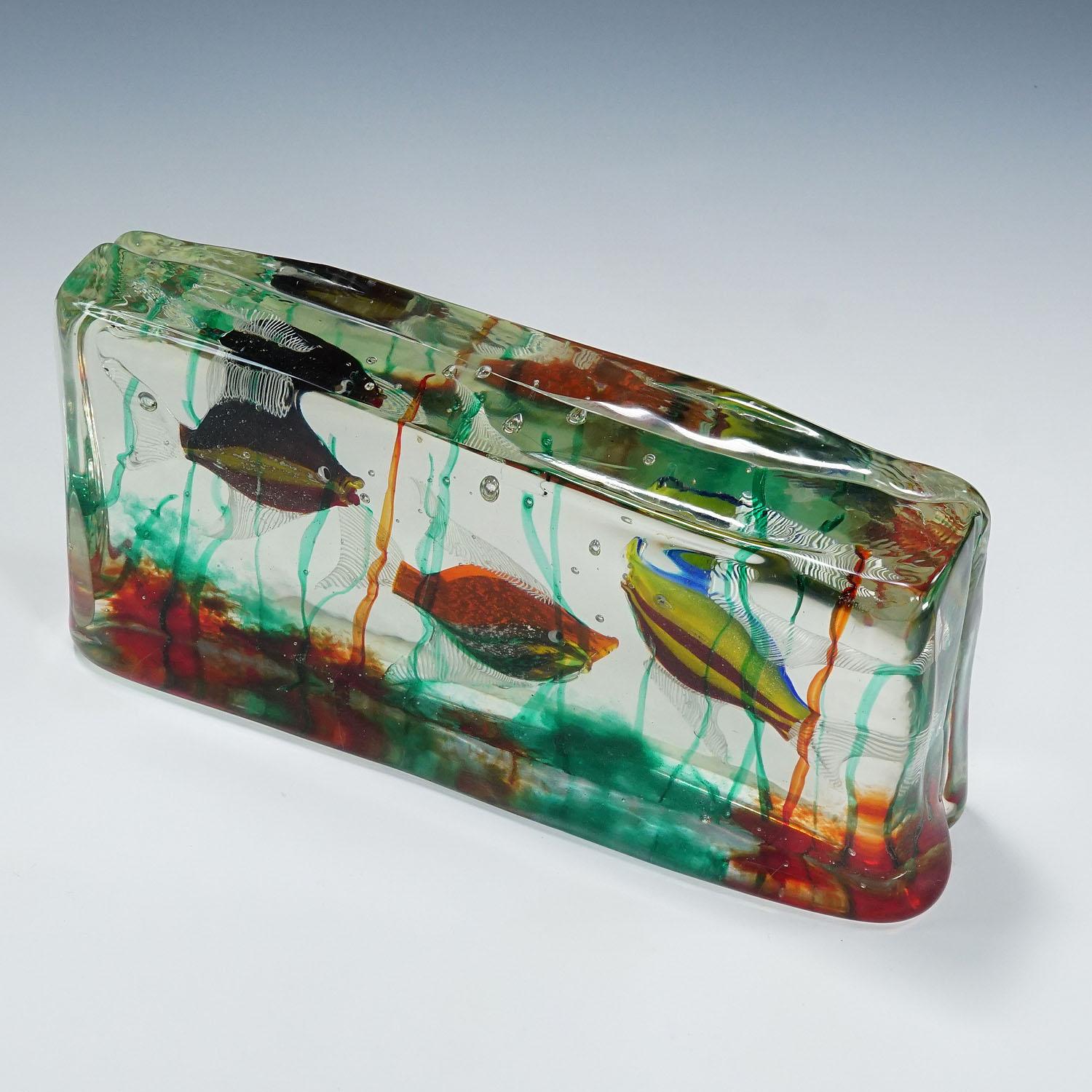 Mid-20th Century Large Cenedese Aquarium with Three Fishes, ca. 1960s