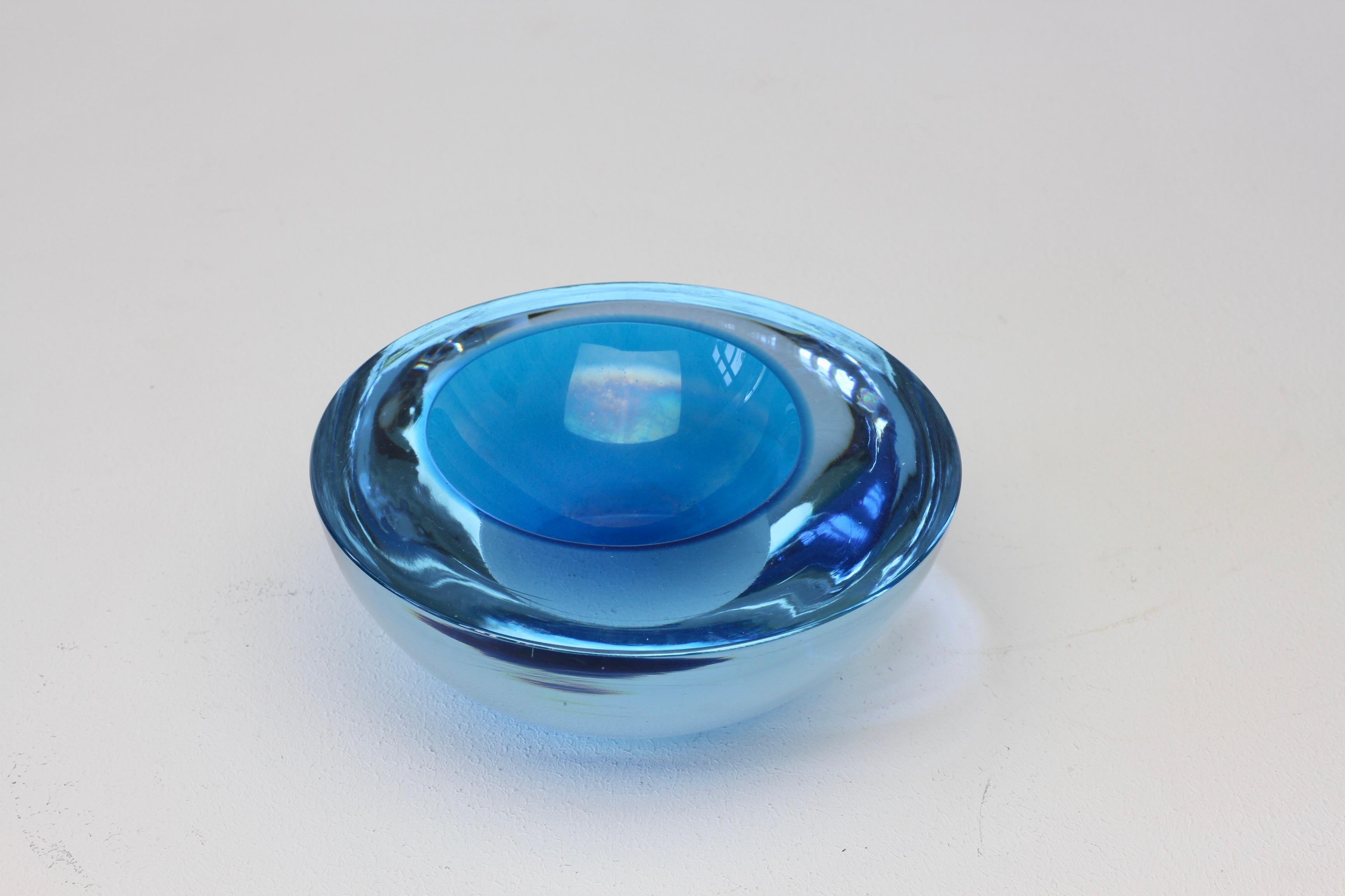 Large Cenedese Italian Asymmetric Blue Sommerso Murano Glass Bowl, Dish, Ashtray For Sale 8