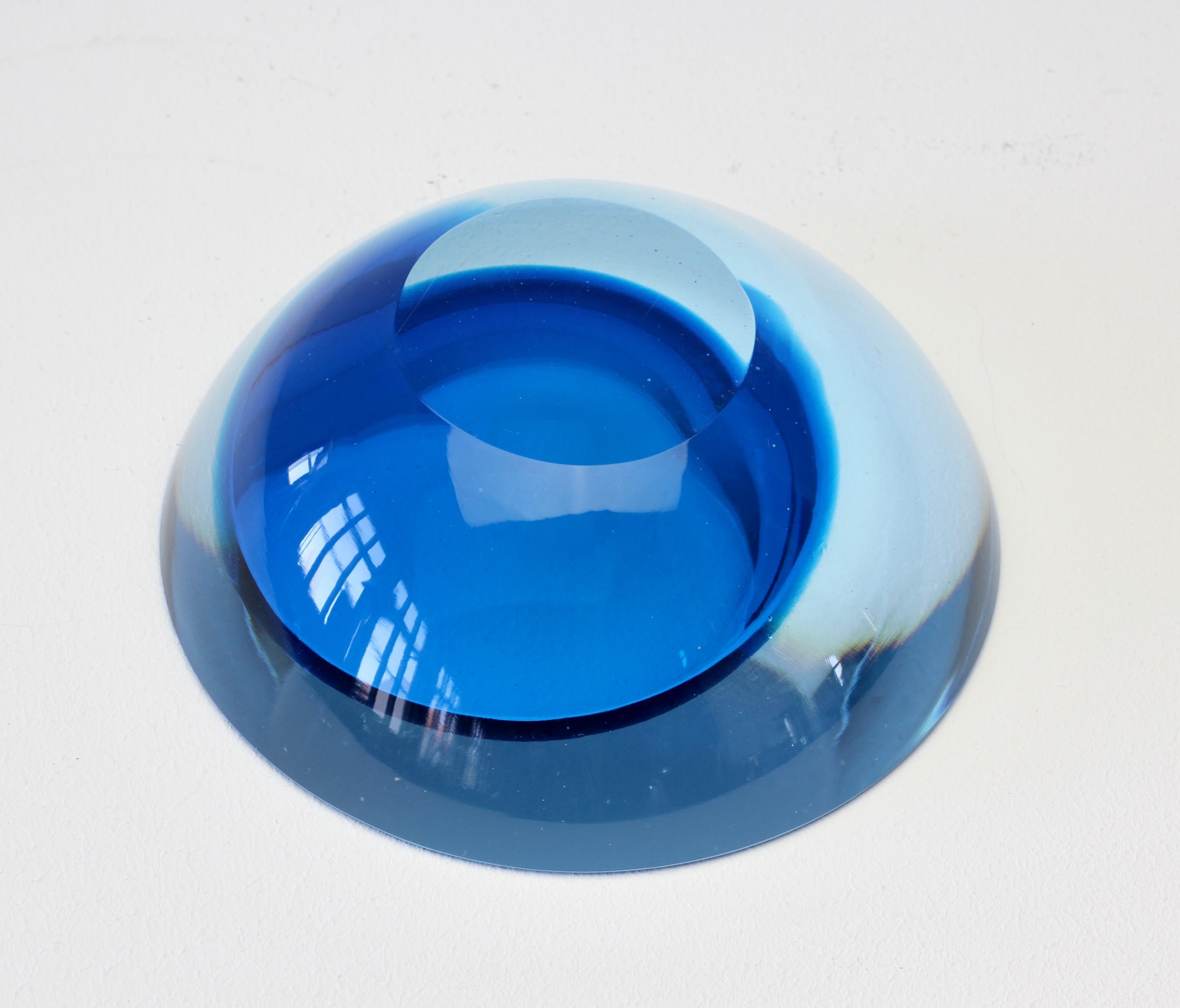 Large Cenedese Italian Asymmetric Blue Sommerso Murano Glass Bowl, Dish, Ashtray For Sale 11