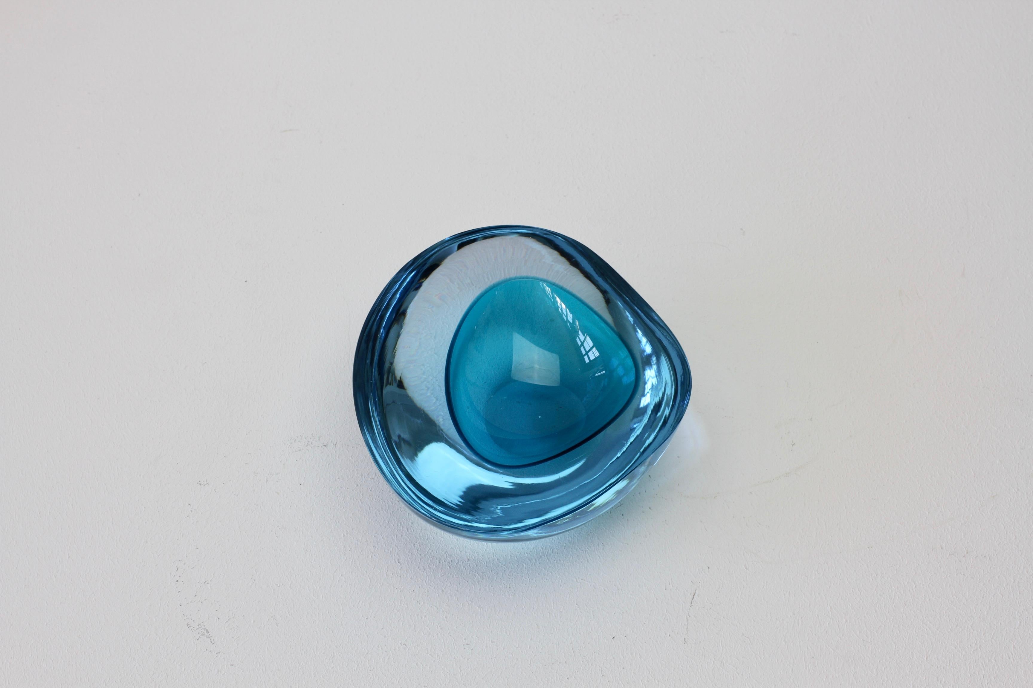 Large Cenedese Italian Asymmetric Blue Sommerso Murano Glass Bowl, Dish, Ashtray For Sale 1