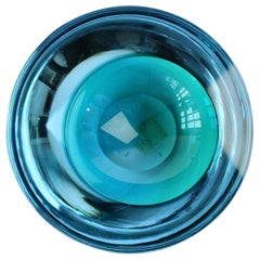 Grand bol, plat, cendrier en verre Murano Glass Sommerso bleu asymétrique italien de Cenedese
