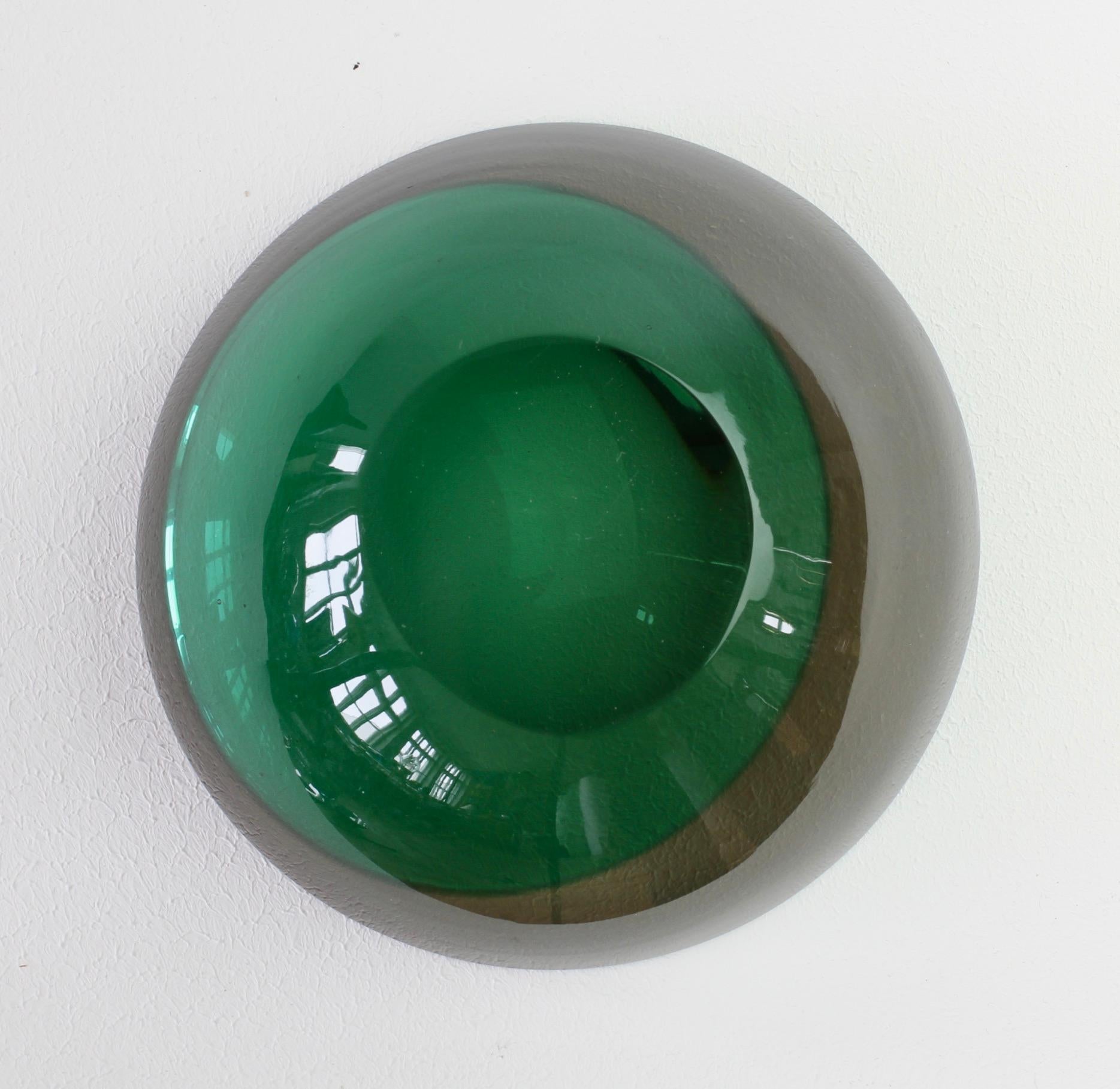 Große Cenedese Italienische Asymmetrische Smaragdgrüne Sommerso Murano Glas Schale im Angebot 14