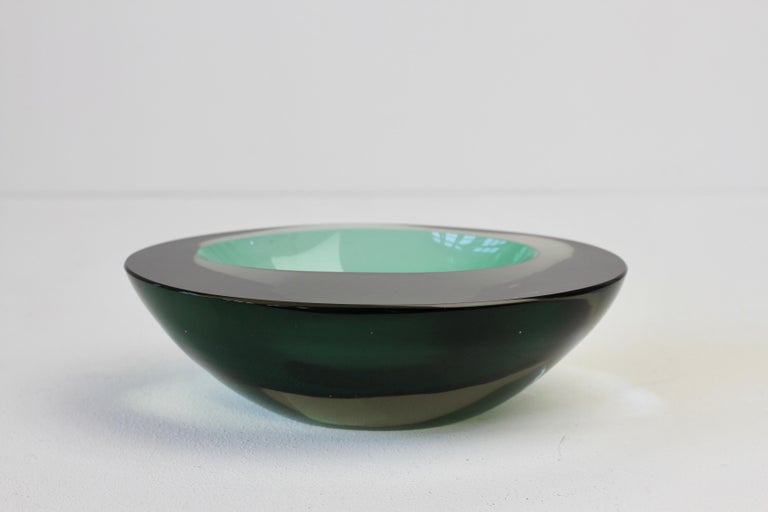 Large Cenedese Italian Asymmetric Green Sommerso Murano Glass Bowl Dish, Ashtray For Sale 10