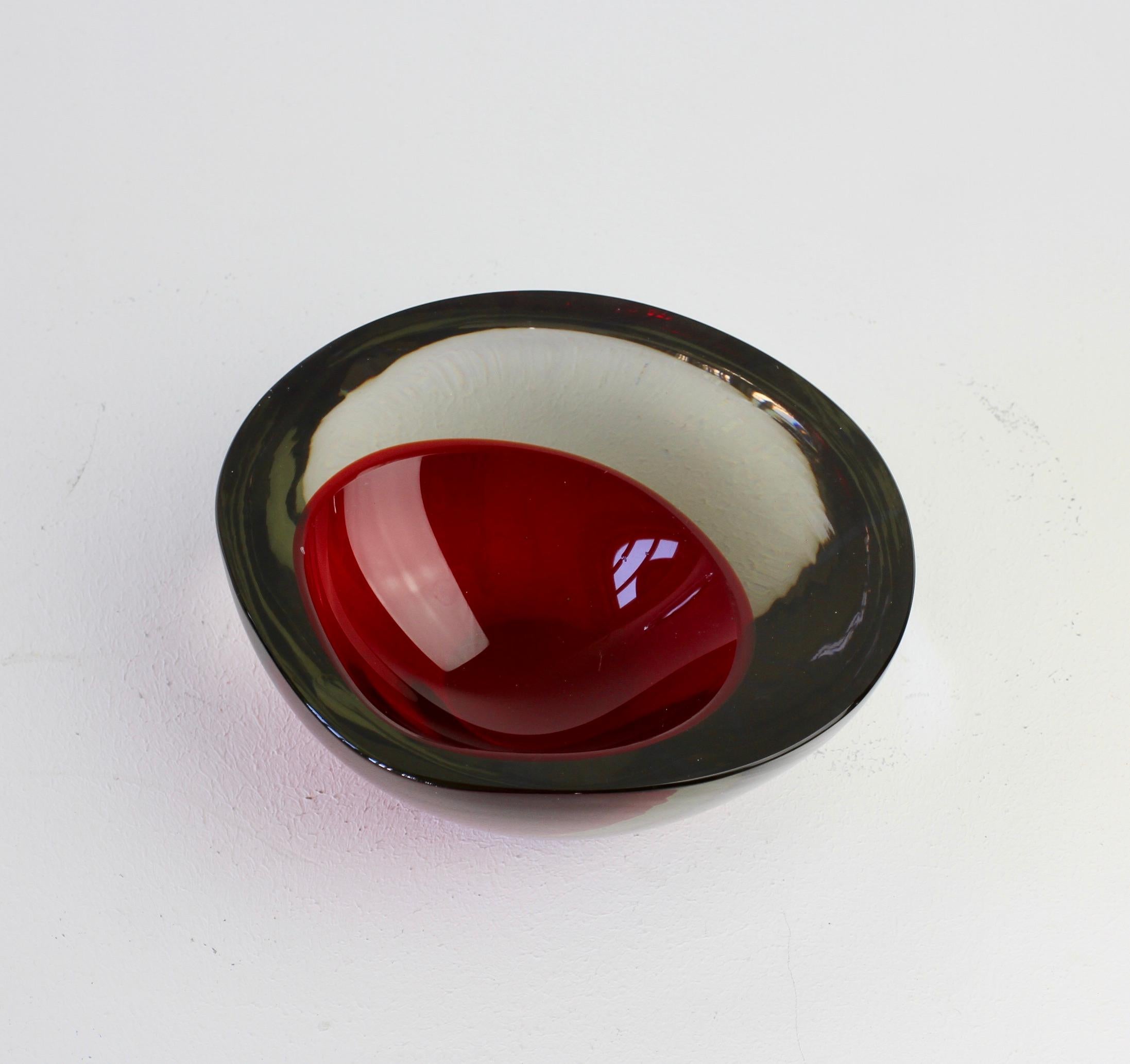 Large Cenedese Italian Asymmetric Red Sommerso Murano Glass Bowl Dish or Ashtray For Sale 6