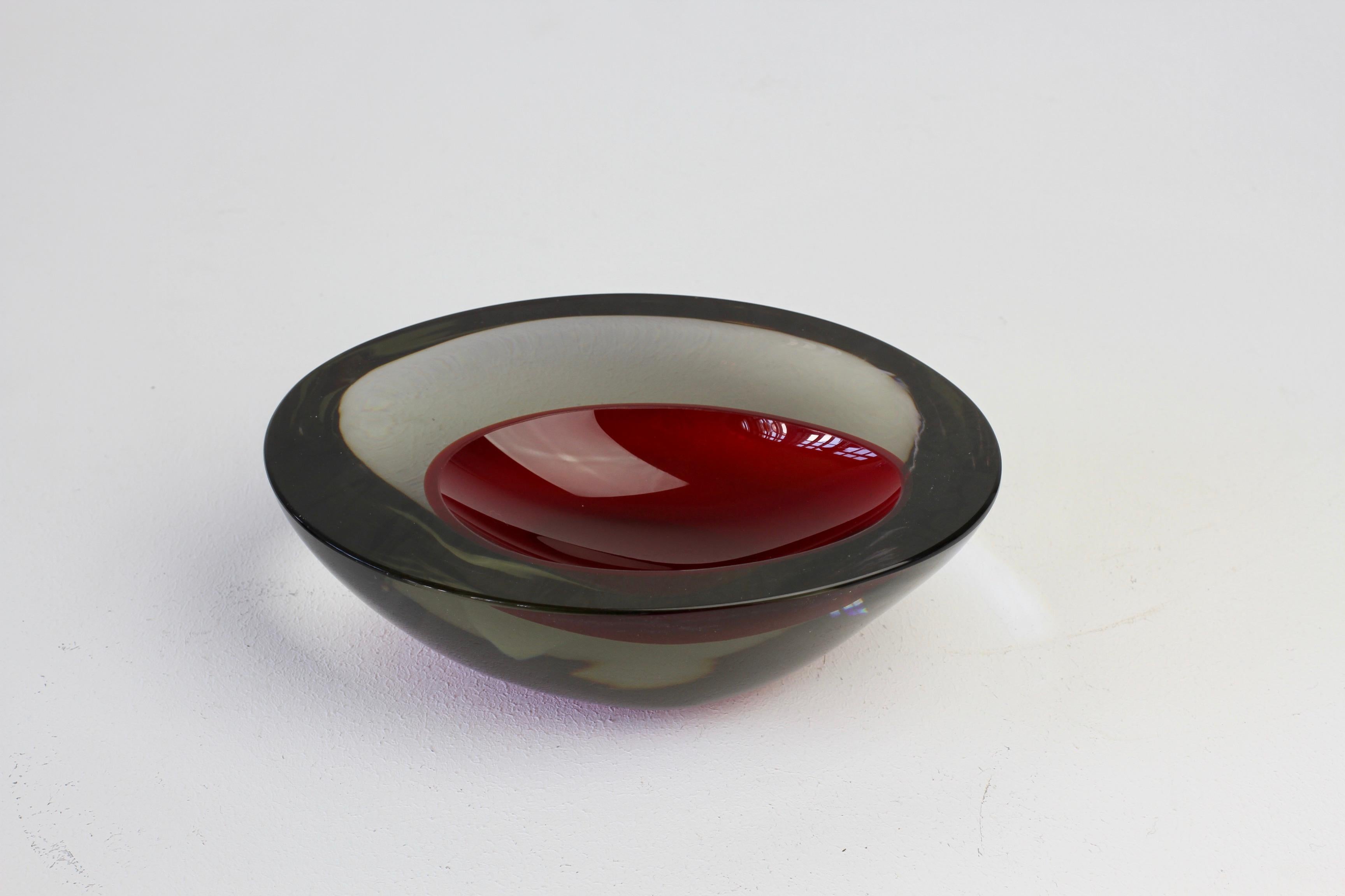 Large Cenedese Italian Asymmetric Red Sommerso Murano Glass Bowl Dish or Ashtray For Sale 5