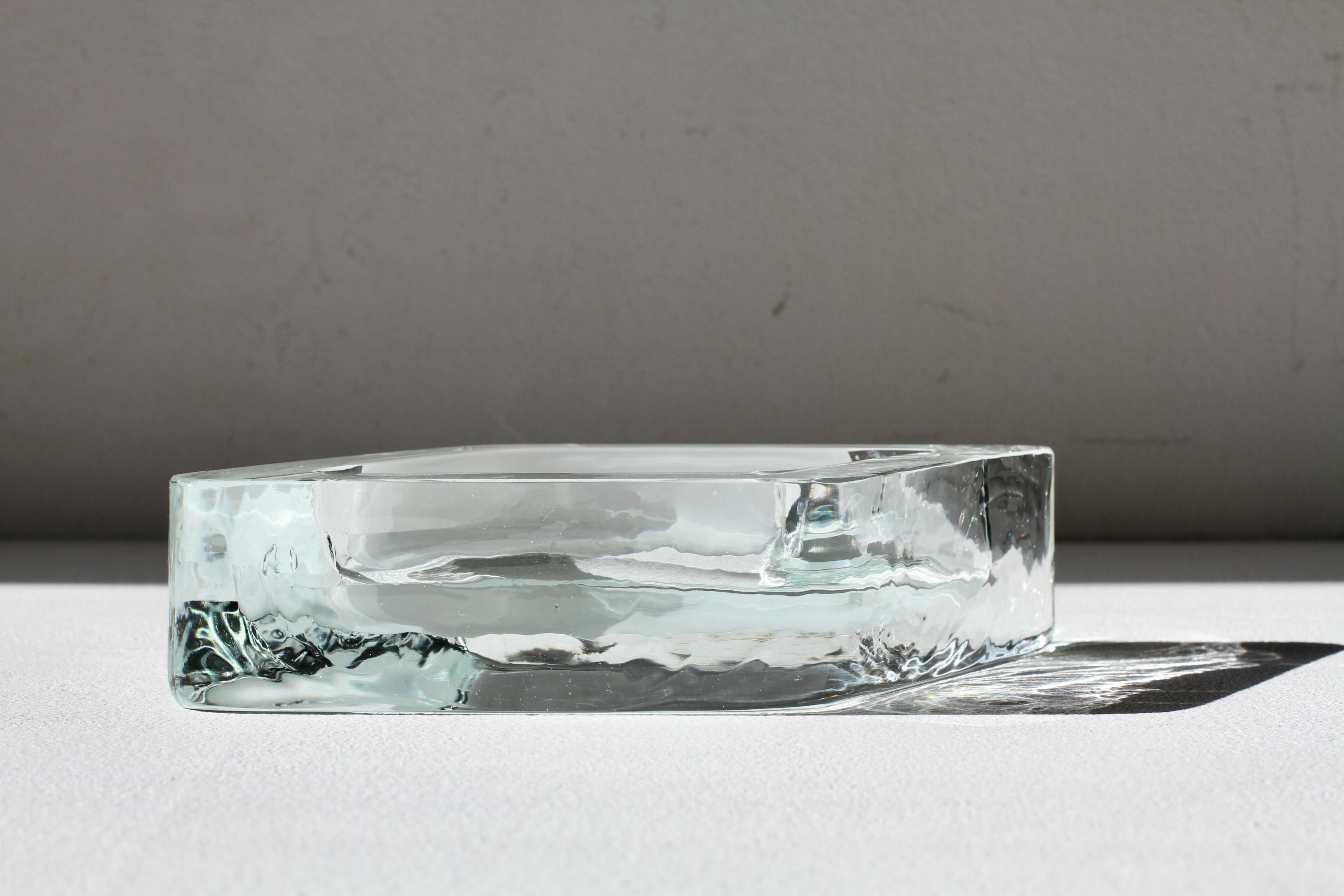 Grand bol, plat, cendrier en verre de Murano blanc et transparent de Cenedese (Italie) en vente 3