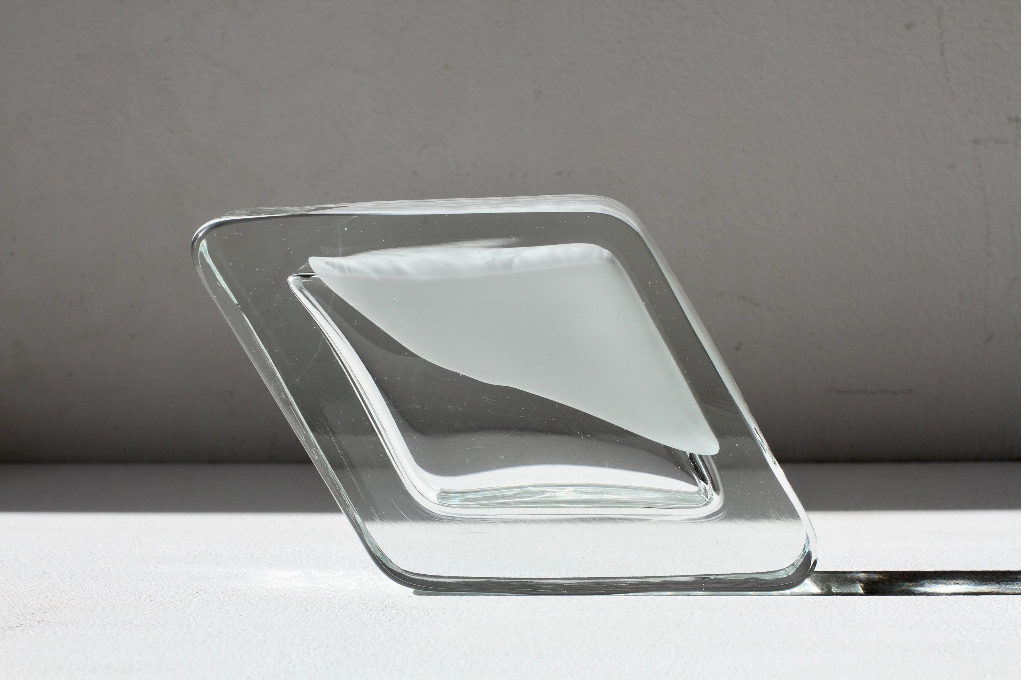 Large Cenedese Italian Rhombus White and Clear Murano Glass Bowl, Dish, Ashtray For Sale 12