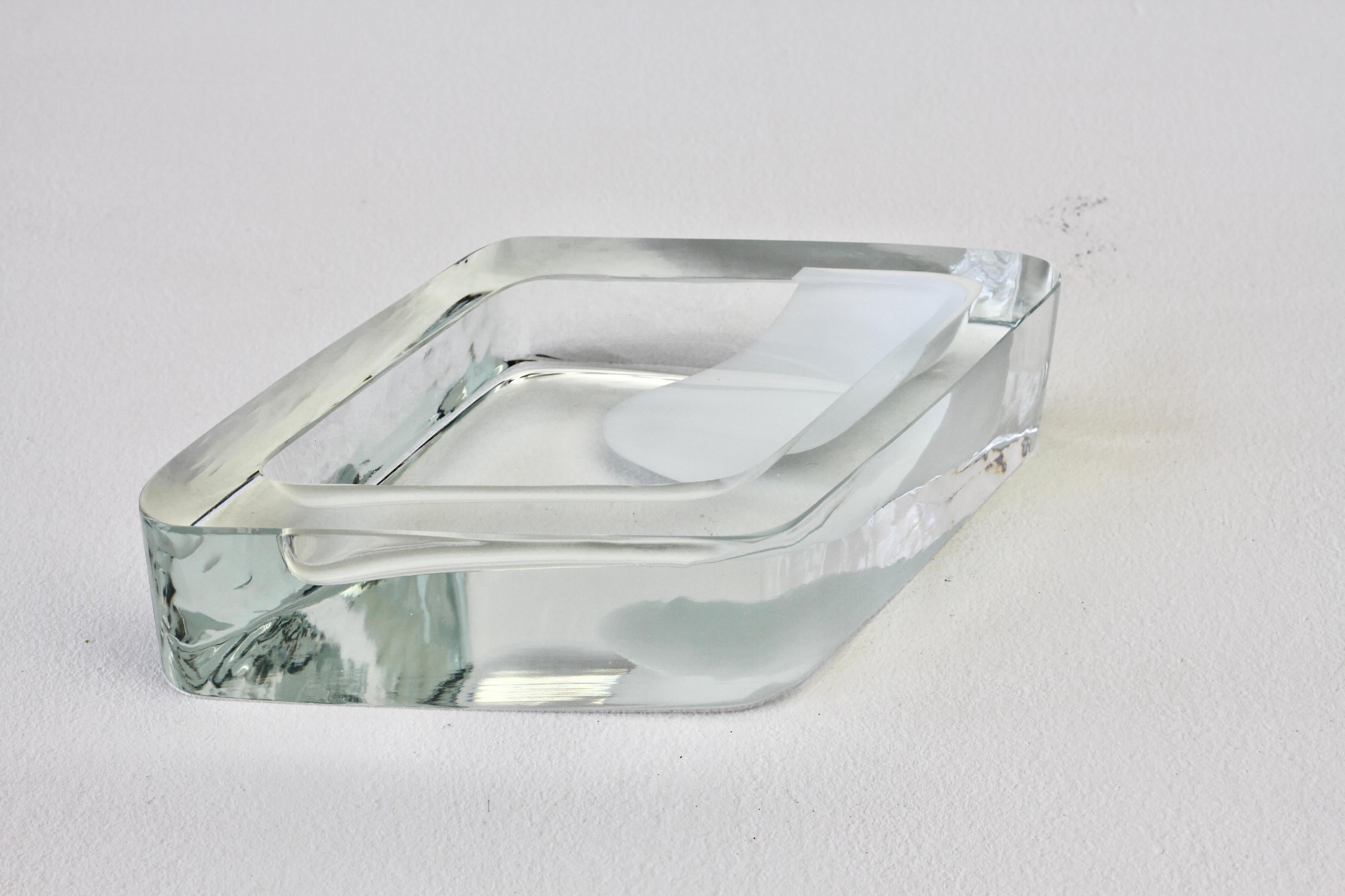Large Cenedese Italian Rhombus White and Clear Murano Glass Bowl, Dish, Ashtray For Sale 2