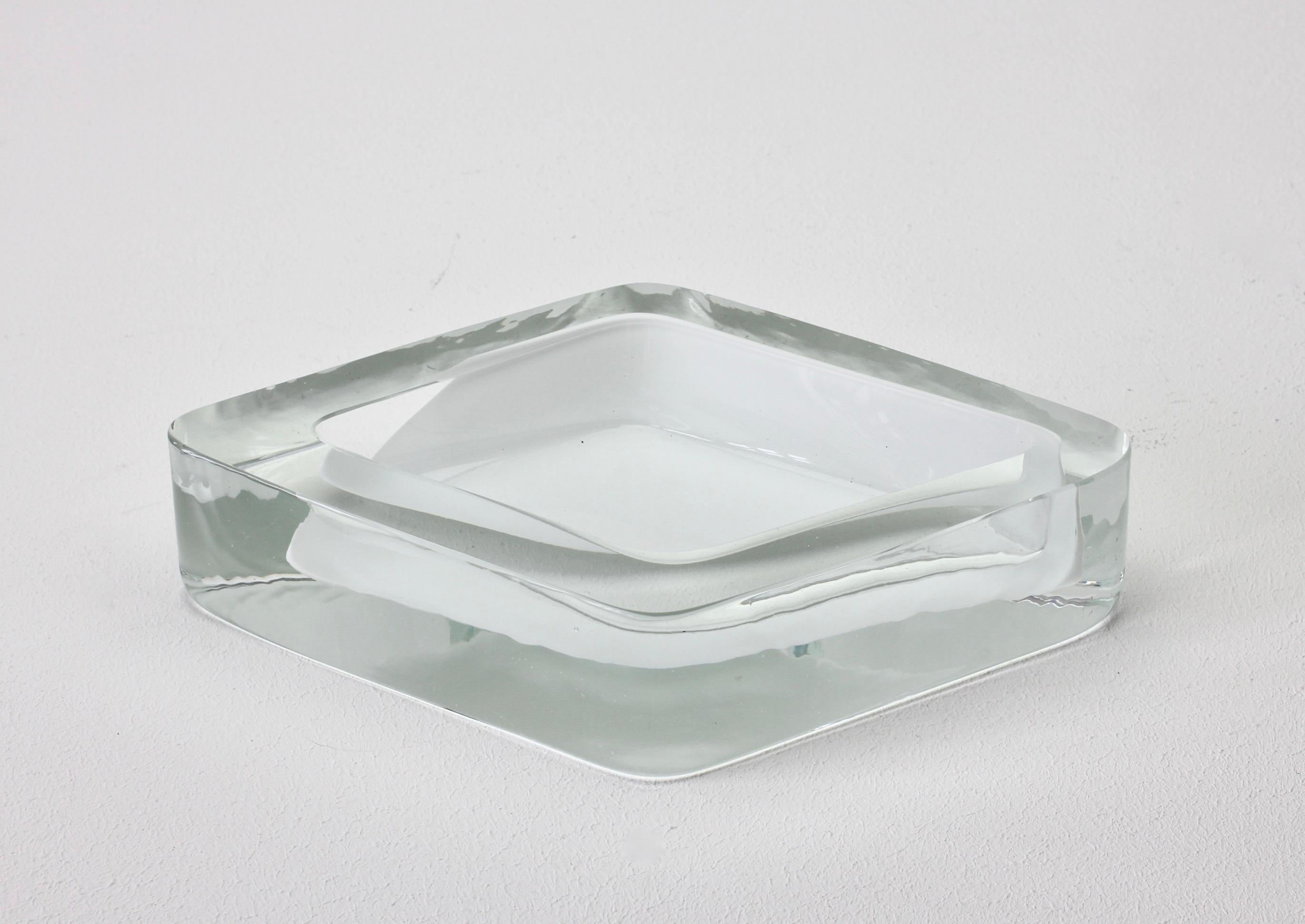 Large Cenedese Italian Rhombus White and Clear Murano Glass Bowl, Dish, Ashtray 5