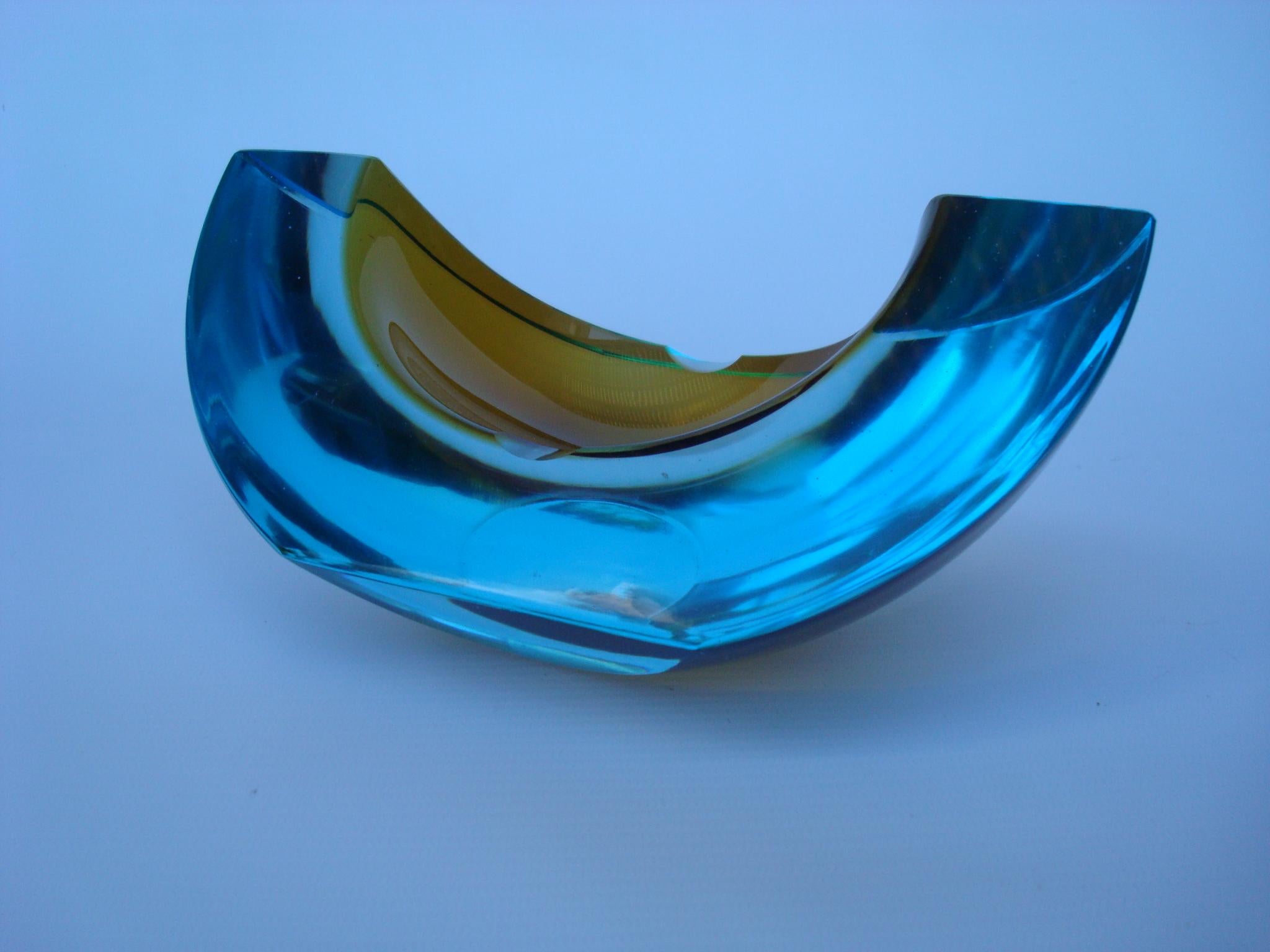 Large Cenedese Italian Sommerso Murano Glass Ashtray, Italy 1960´s For Sale 6